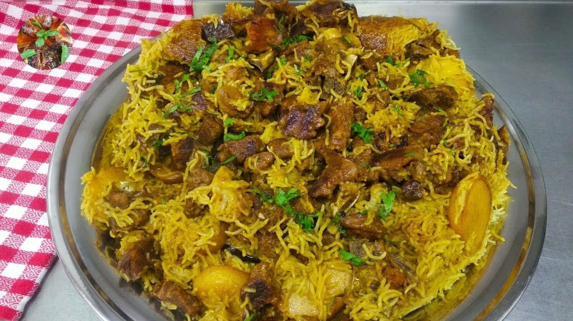 Cooking the Most famous and Creative Arabian meat and rice recipe! Delicious Maklooba Recipe Cooking the Most famous and Creative Arabian meat and rice recipe! Delicious Maklooba Recipe