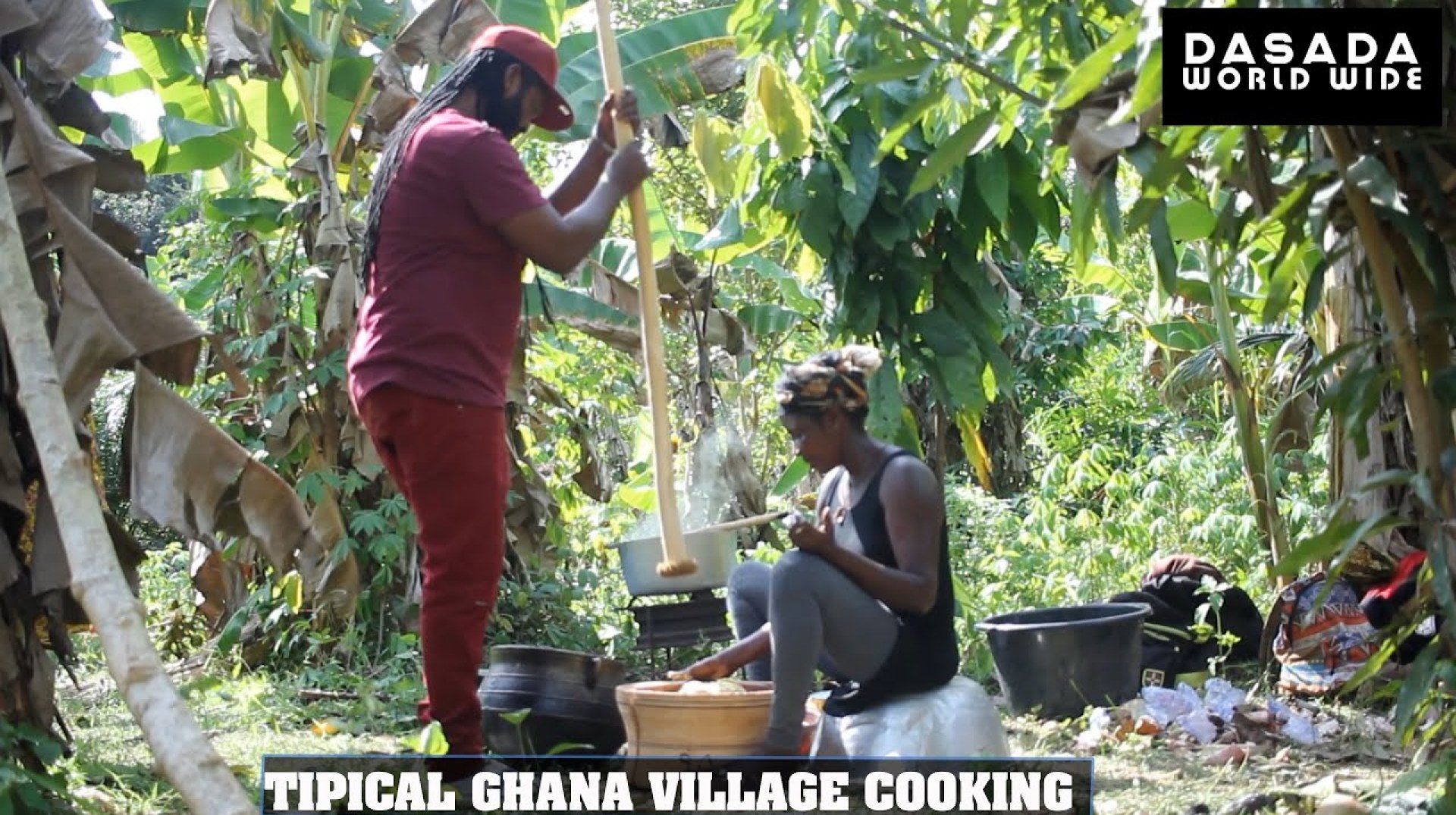 TYPICAL GHANAIAN VILLAGE COOKING TYPICAL GHANAIAN VILLAGE COOKING