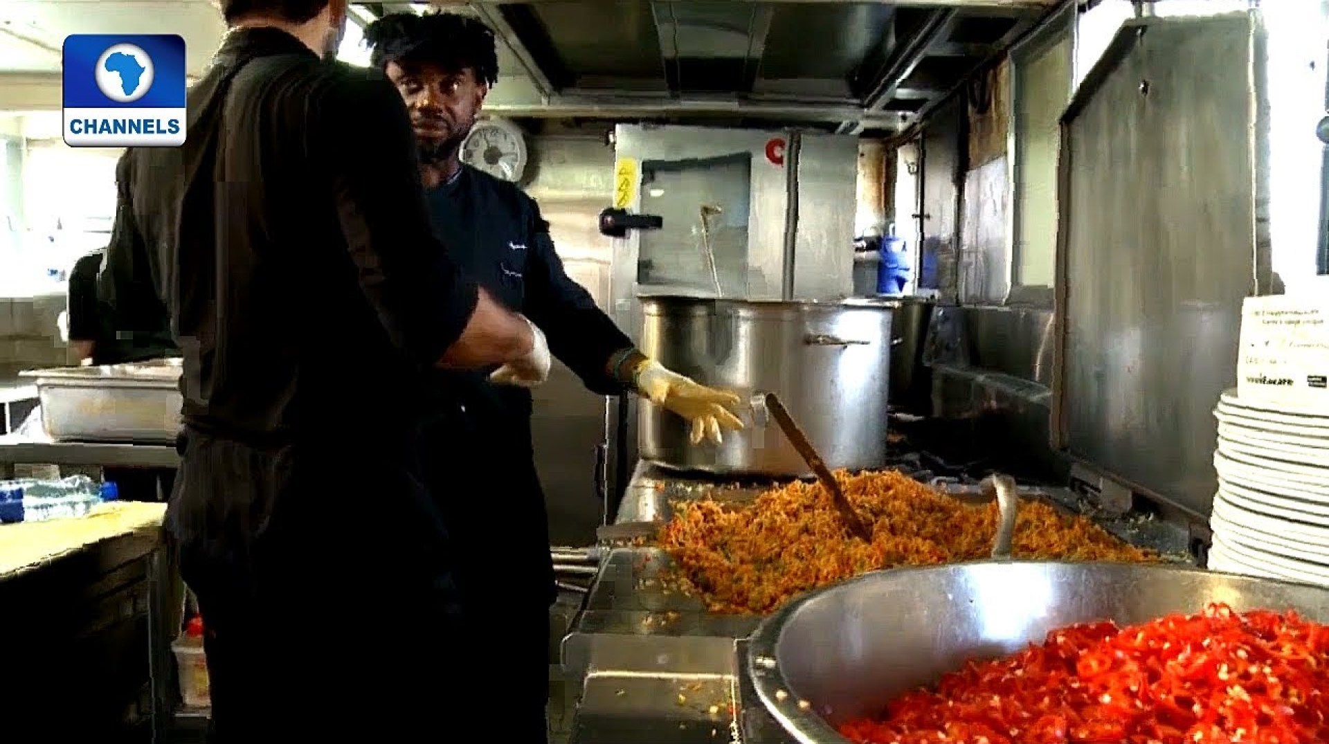 Nigerian Chef Cooks Treats Participants To Jollof Rice In Refugee Food Festival |Network Africa| Nigerian Chef Cooks Treats Participants To Jollof Rice In Refugee Food Festival |Network Africa|