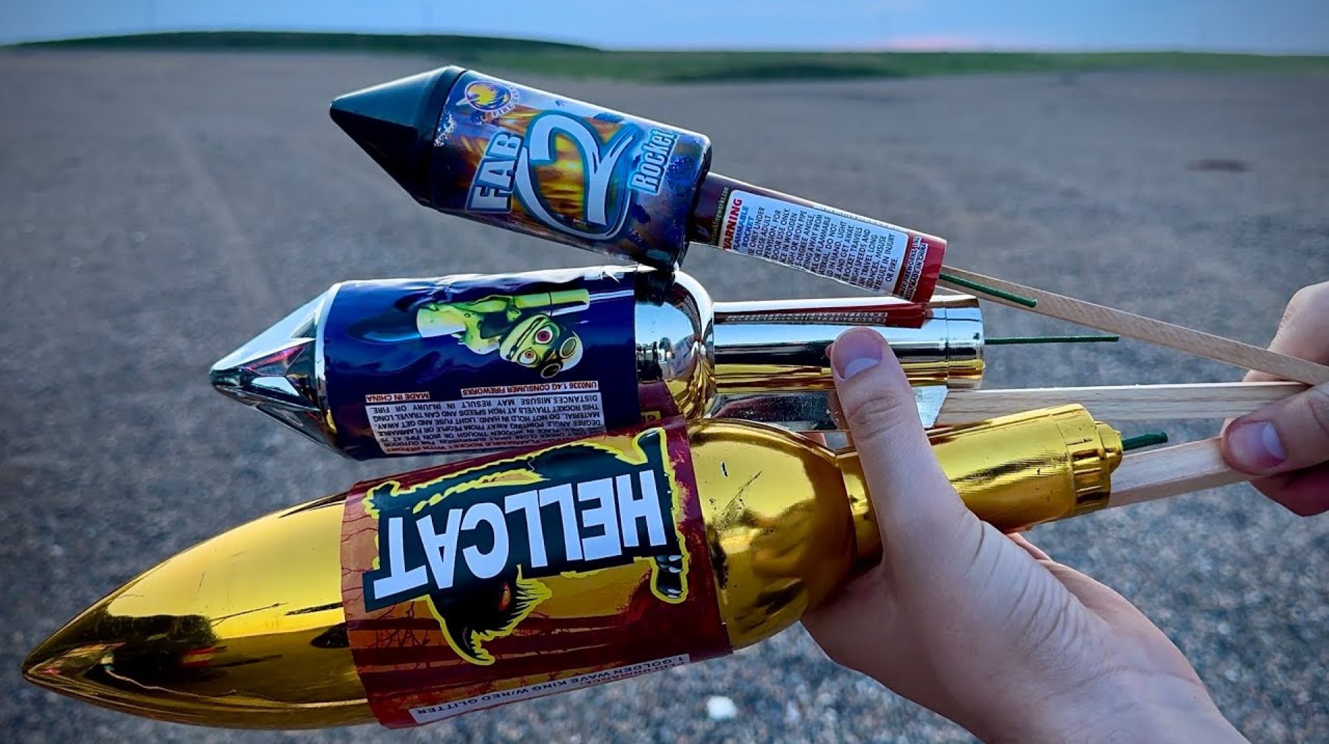 NEW HELLCAT ROCKETS 2024 BIGGEST FIREWORK ROCKETS ON THE MARKET! NEW HELLCAT ROCKETS 2024 BIGGEST FIREWORK ROCKETS ON THE MARKET!