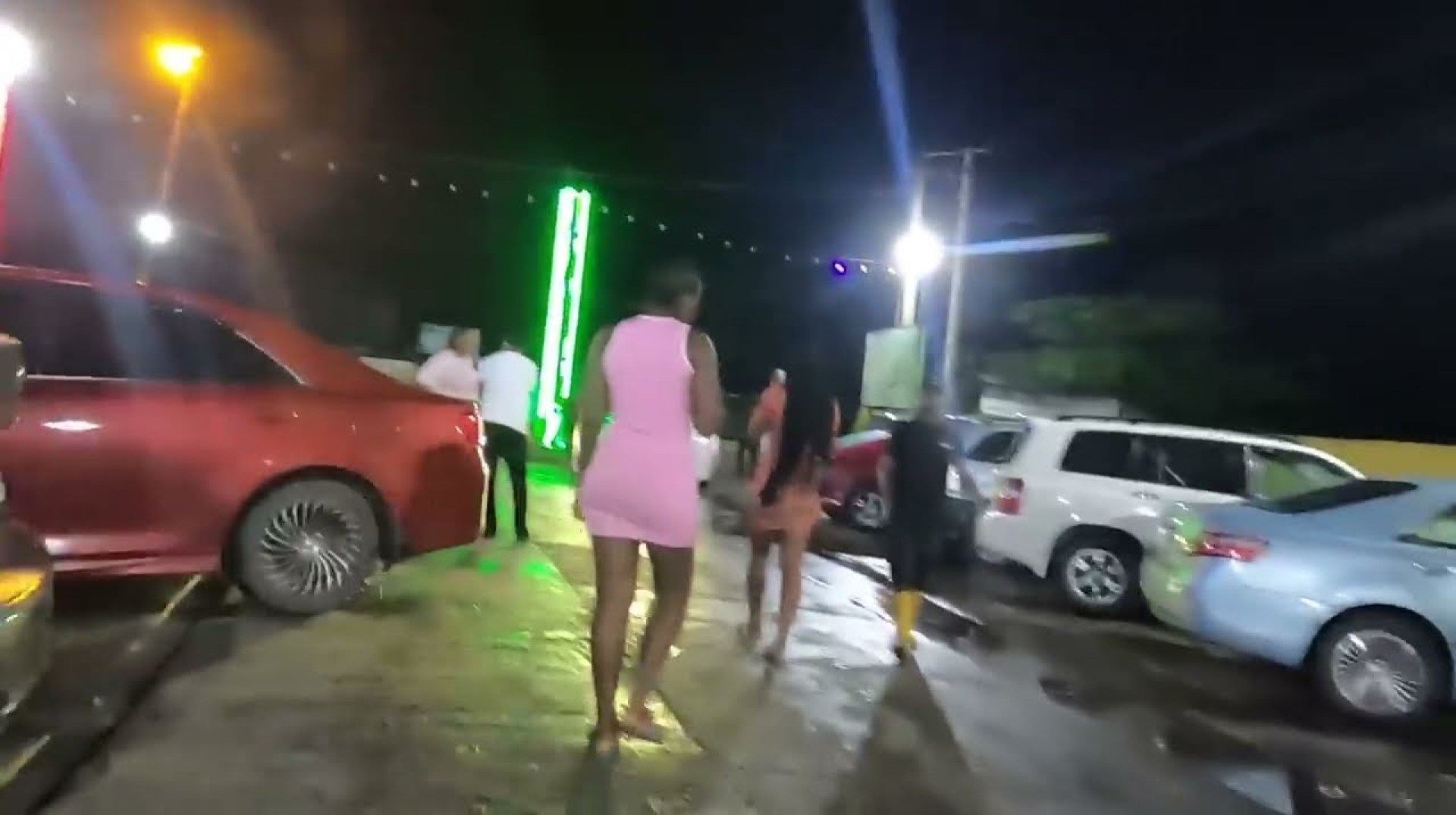 Wildest Nightlife in Warri, Nigeria Wildest Nightlife in Warri, Nigeria