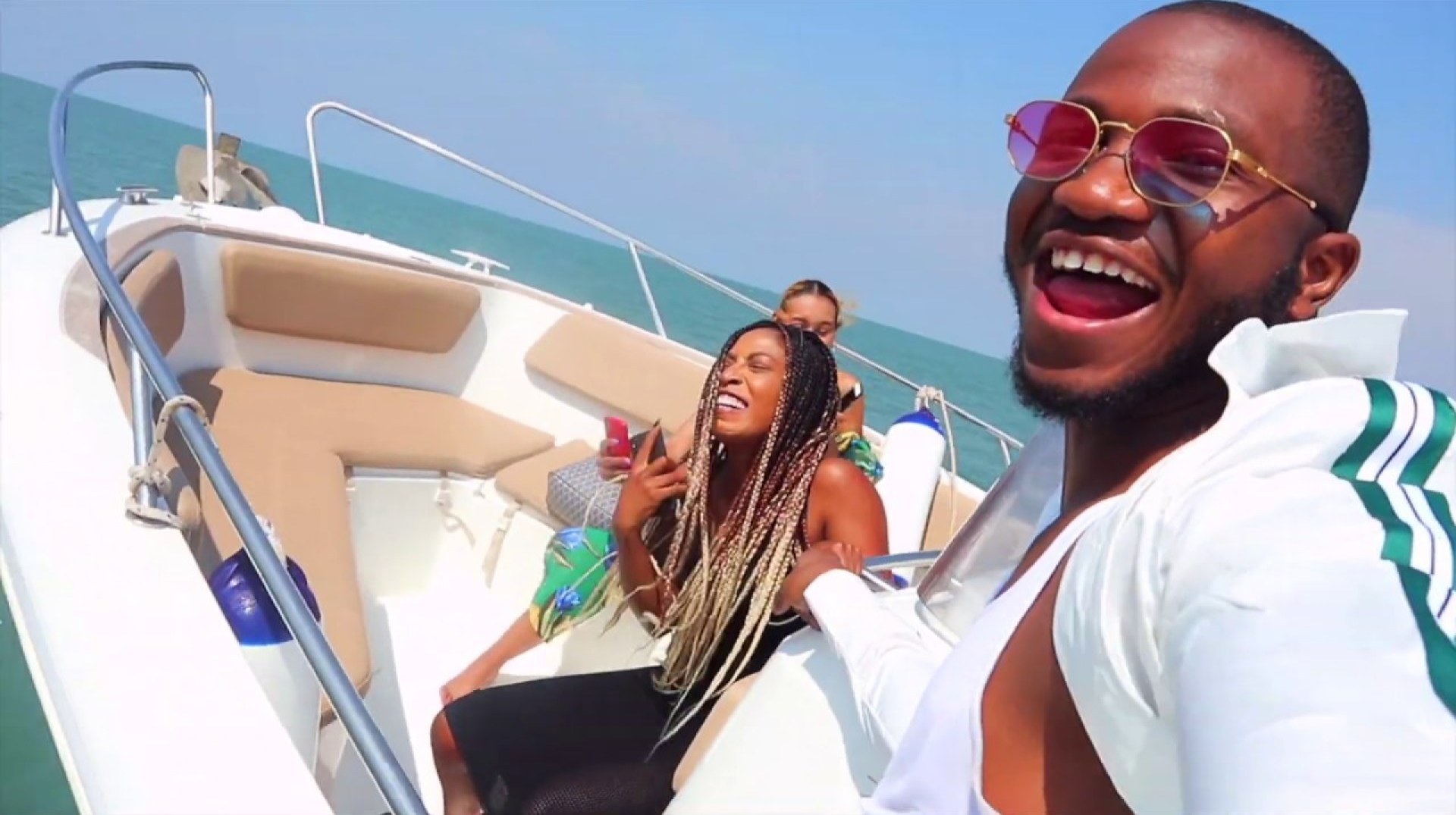 Guinea Conakry 2k18 Vacation Beach Tube Ride ” ROME ISLAND” Guinea Conakry 2k18 Vacation Beach Tube Ride ” ROME ISLAND”