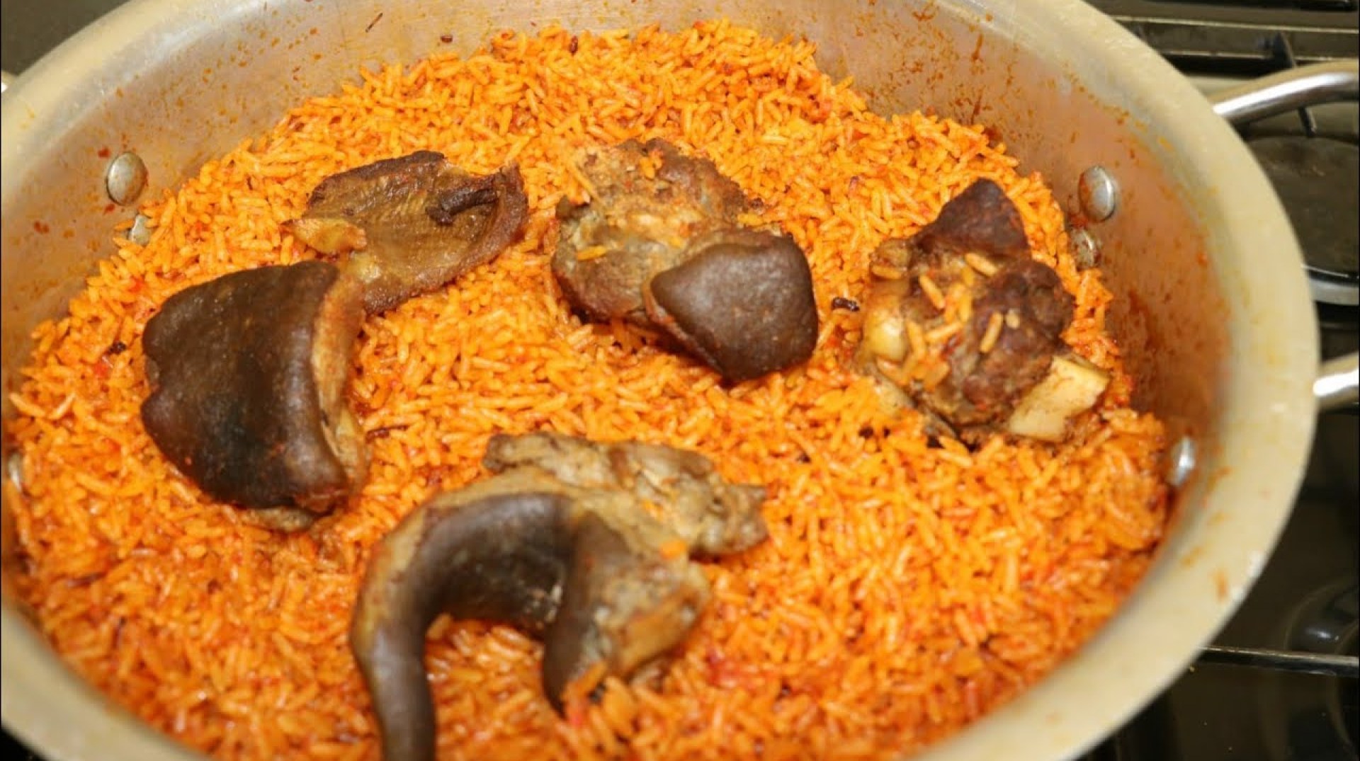 NIGERIAN PARTY FOOD *JOLLOF RICE* MY MOTHER IN-LAW SIMPLE RECIPE! NIGERIAN PARTY FOOD *JOLLOF RICE* MY MOTHER IN-LAW SIMPLE RECIPE!