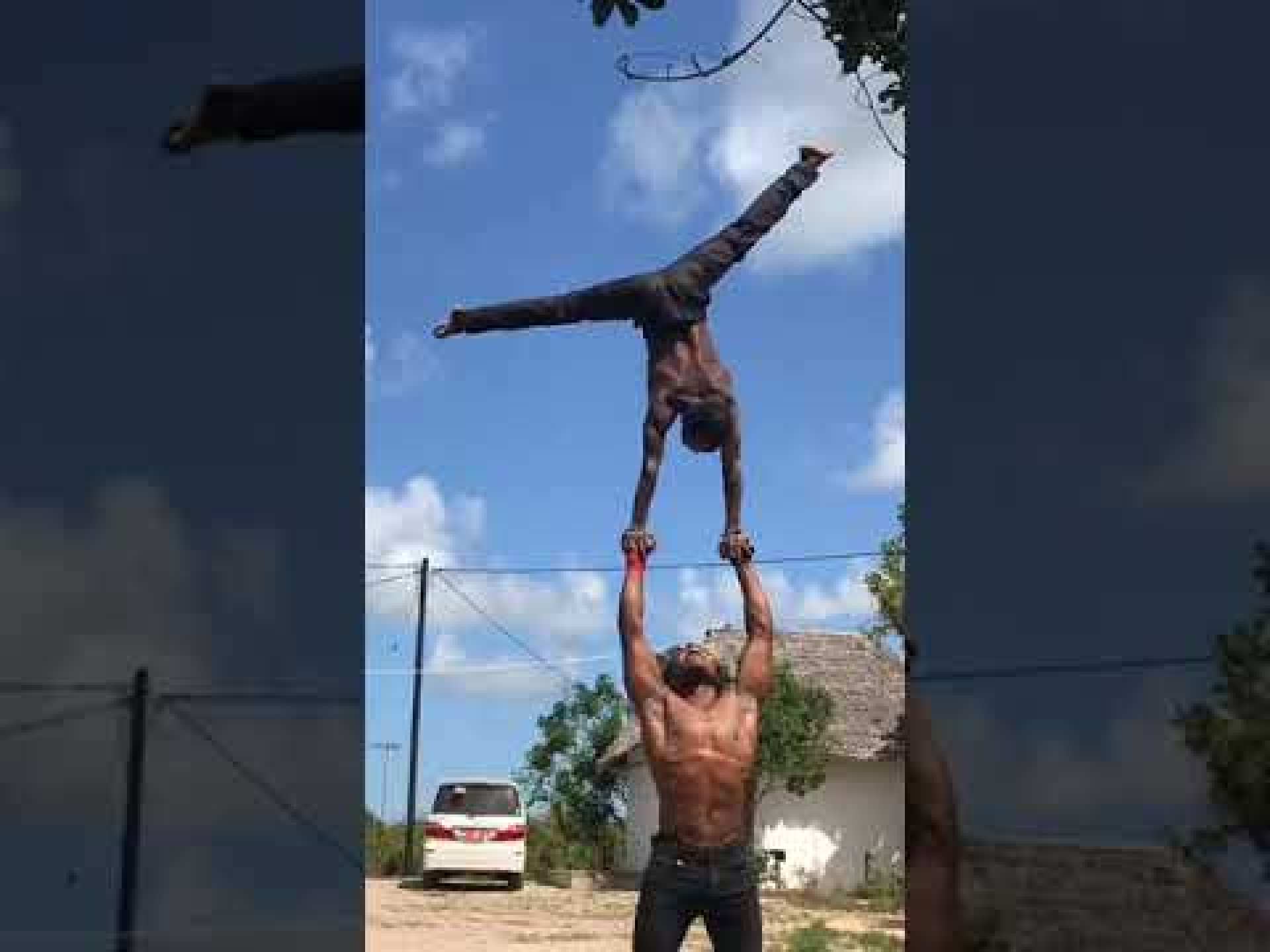 #brandnew #acrobatics #africa #worldwid #youtubeshorts #uaenews #2023 #handtohand #zanzavatnews #brandnew #acrobatics #africa #worldwid #youtubeshorts #uaenews #2023 #handtohand #zanzavatnews