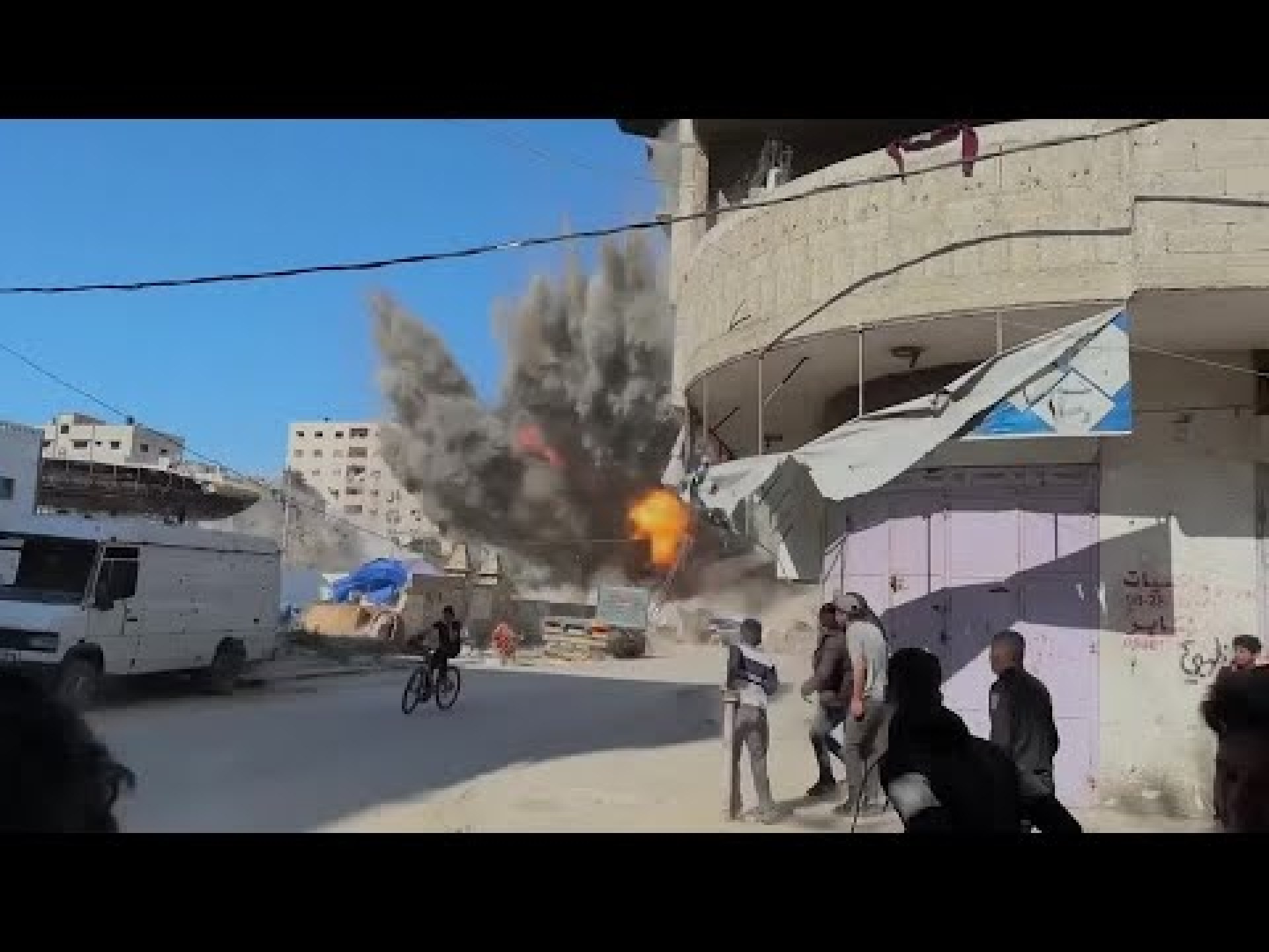 Israeli airstrike kills Hamas official as Gaza deaths pass 50,000 | REUTERS Israeli airstrike kills Hamas official as Gaza deaths pass 50,000 | REUTERS