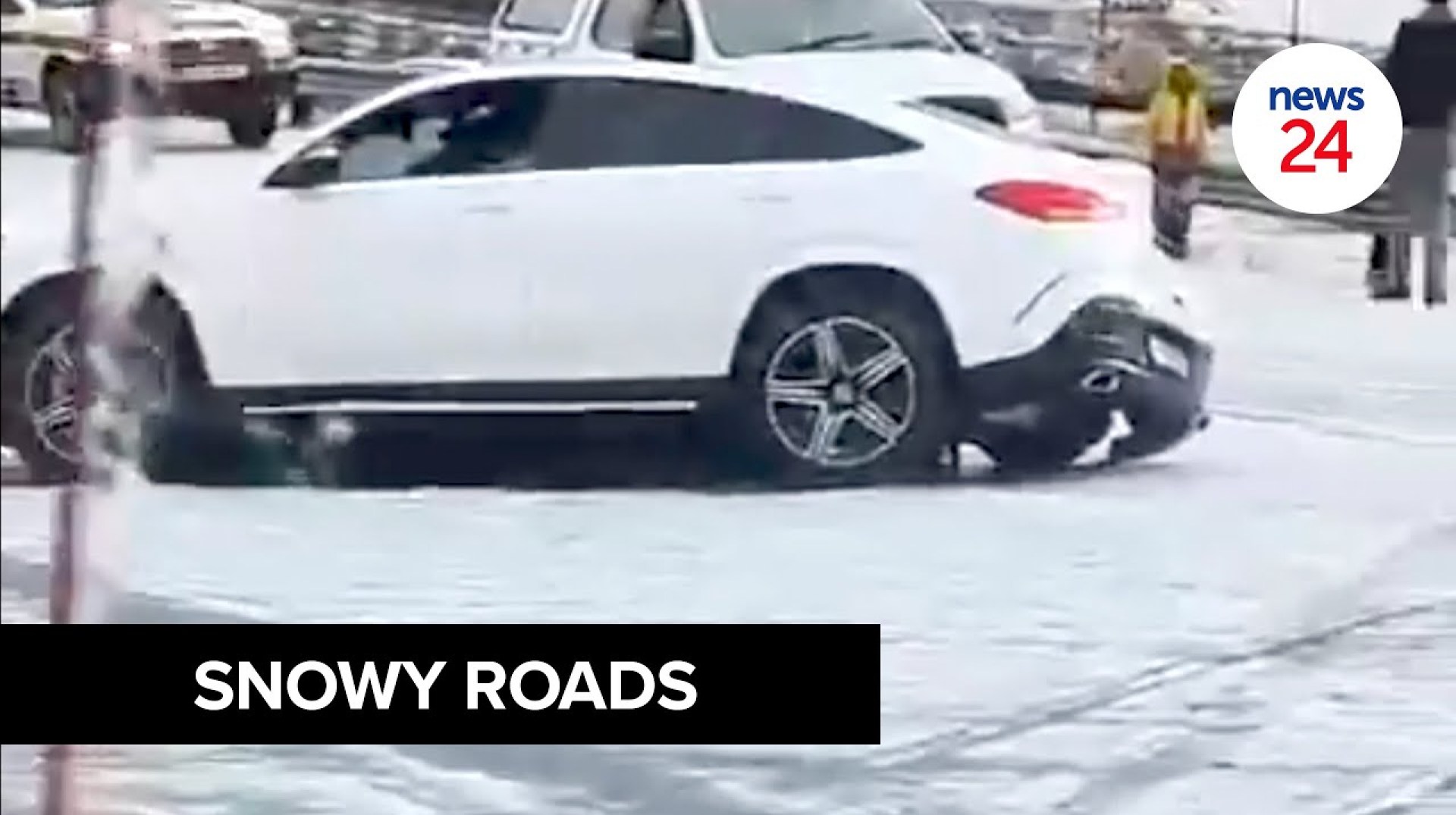 WATCH | Stormy weather leads to havoc on Western Cape roads WATCH | Stormy weather leads to havoc on Western Cape roads