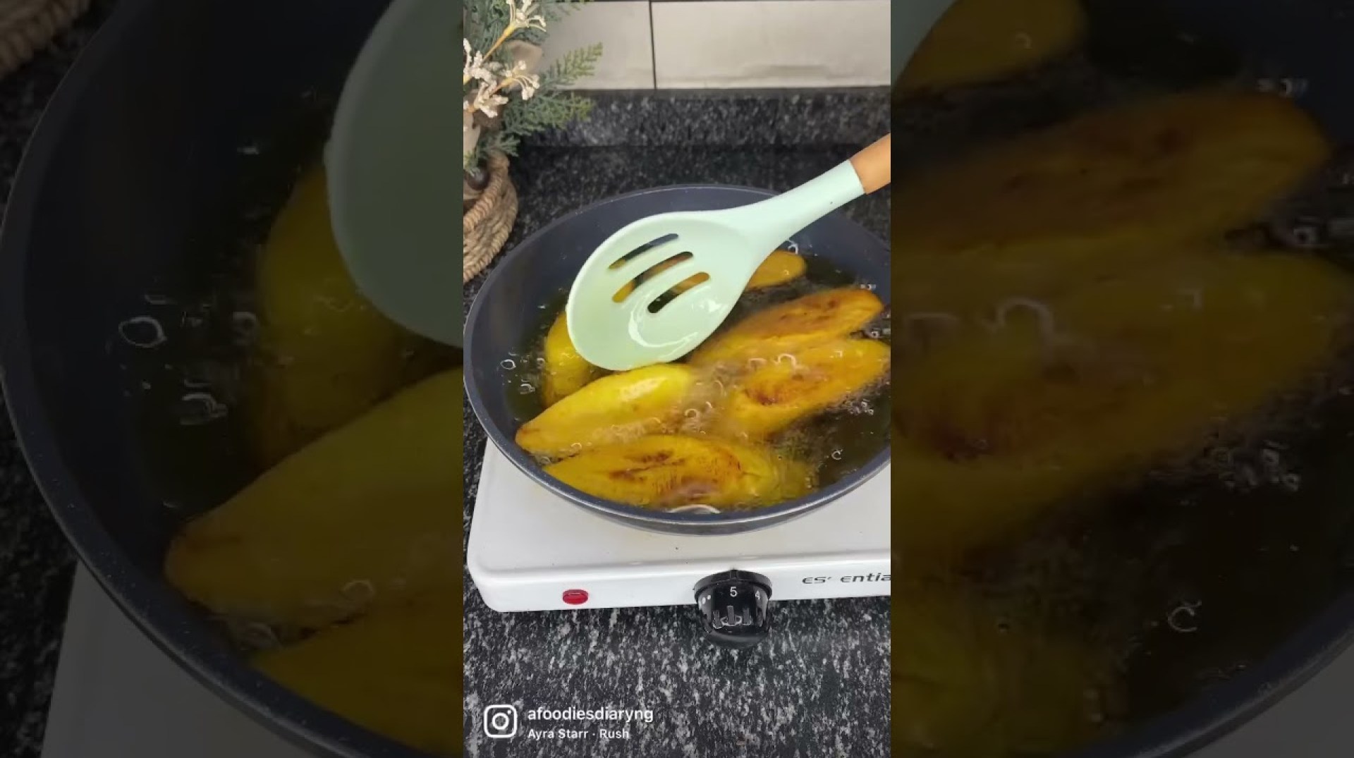 Plantain and eggs||Nigerian breakfast inspo #dodo #shorts #shortsrecipe #shortsvideo #youtubeblack Plantain and eggs||Nigerian breakfast inspo #dodo #shorts #shortsrecipe #shortsvideo #youtubeblack