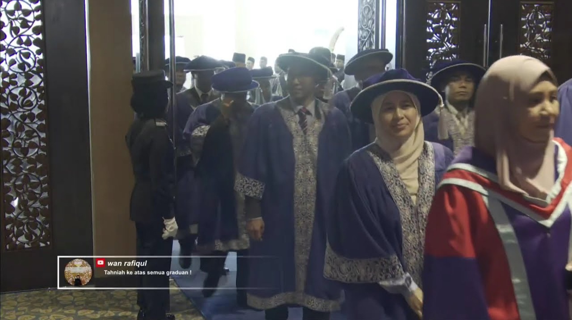 SIDANG 1 ISTIADAT KONVOKESYEN KE 24 UNIVERSITI TUN HUSSEIN ONN MALAYSIA SIDANG 1 ISTIADAT KONVOKESYEN KE 24 UNIVERSITI TUN HUSSEIN ONN MALAYSIA