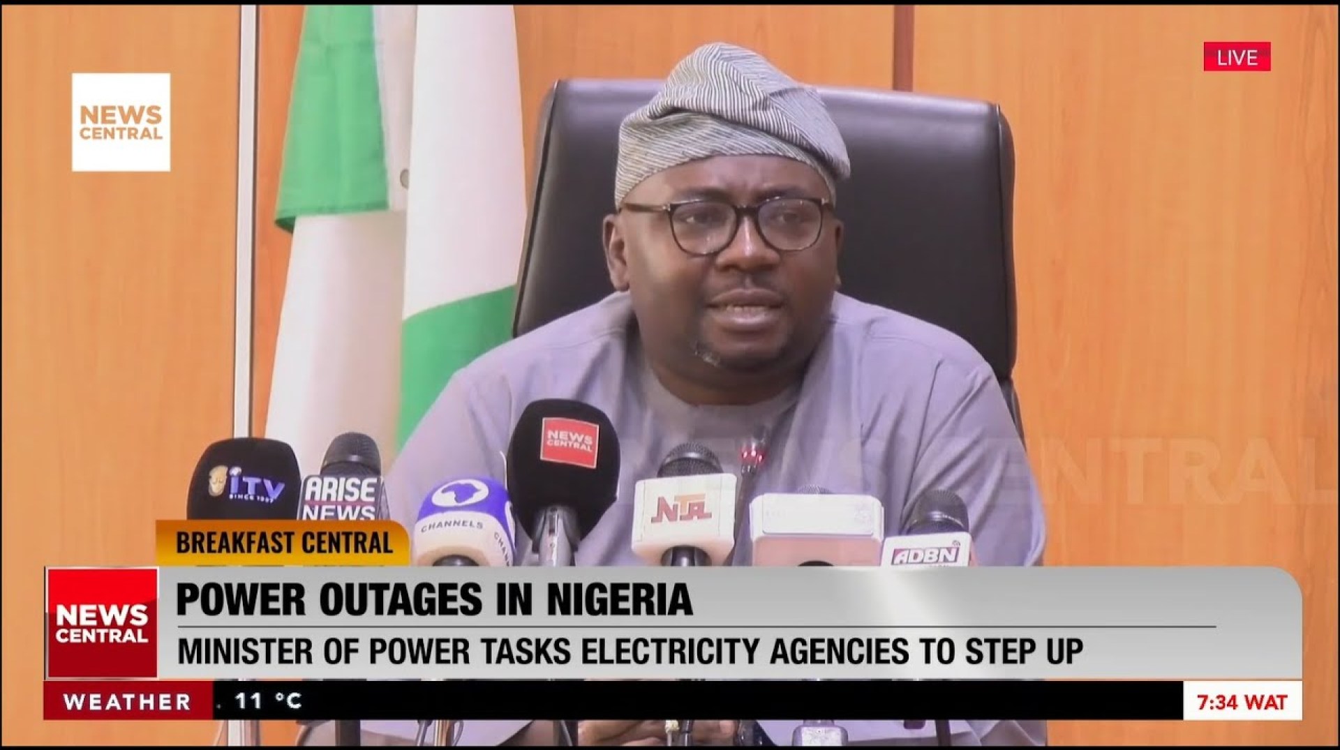 Nigerian Government Aims to Boost Power Supply to 6,000 Megawatts in Six Months Nigerian Government Aims to Boost Power Supply to 6,000 Megawatts in Six Months
