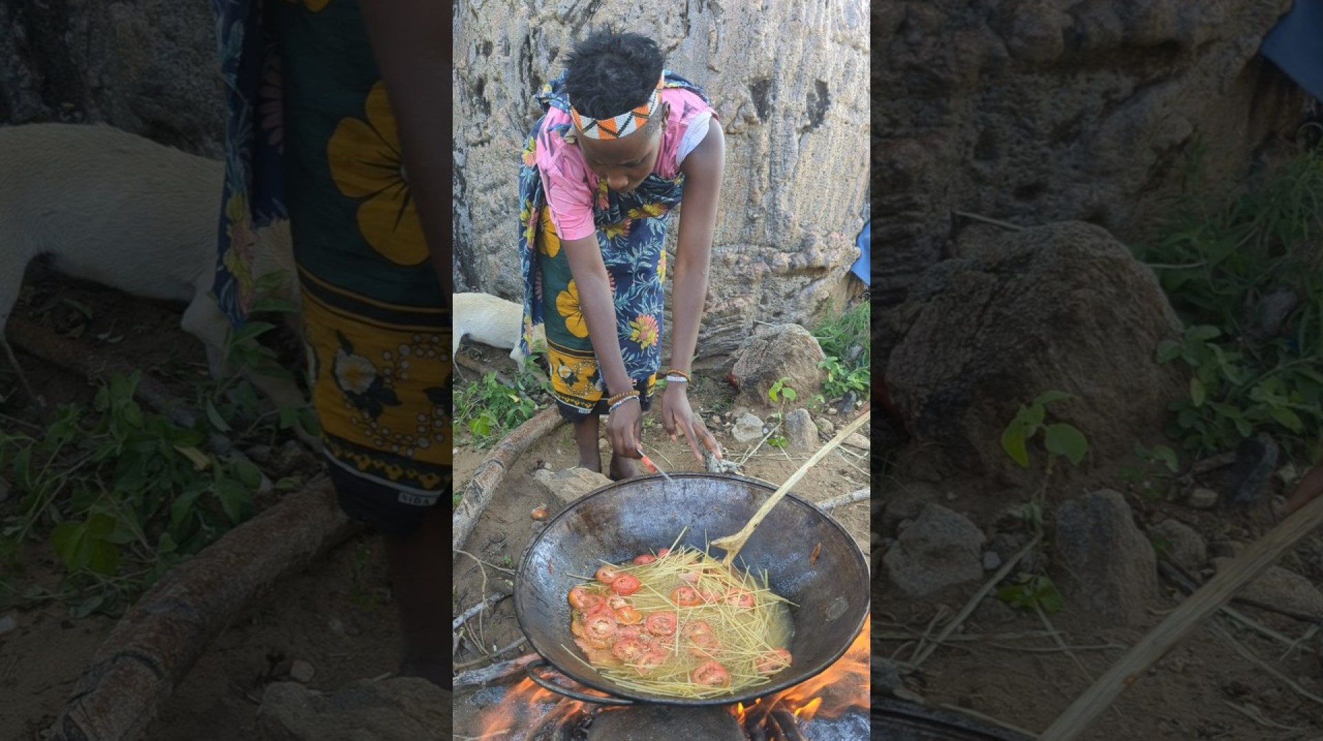 Spaghetti recipes by hadza lady #hadzabetribe #cooking #shortvideo Spaghetti recipes by hadza lady #hadzabetribe #cooking #shortvideo