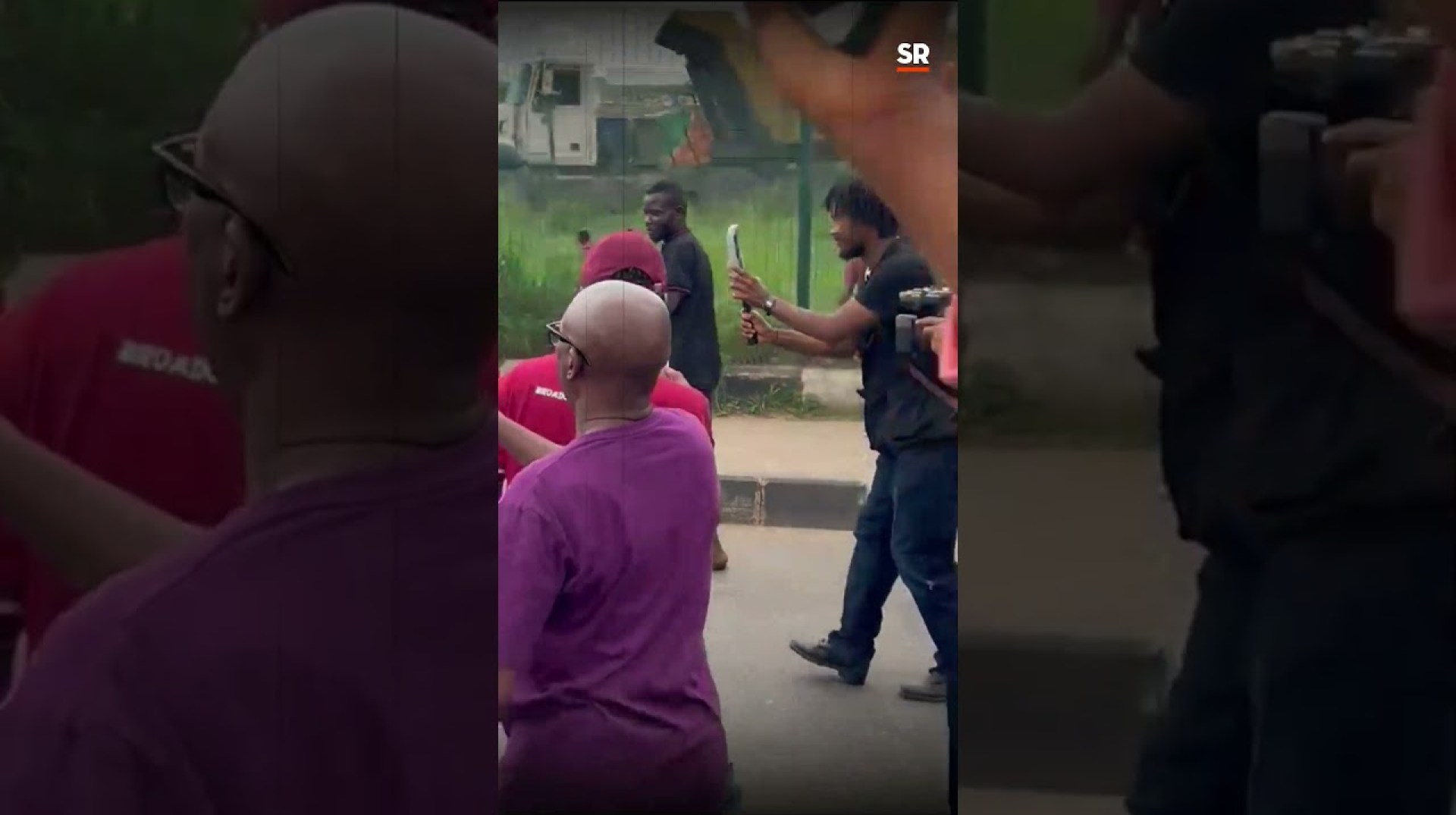 Man Protests Naked In Ojota, Lagos #endbadgovernanceprotest #endbadgovernace Man Protests Naked In Ojota, Lagos #endbadgovernanceprotest #endbadgovernace