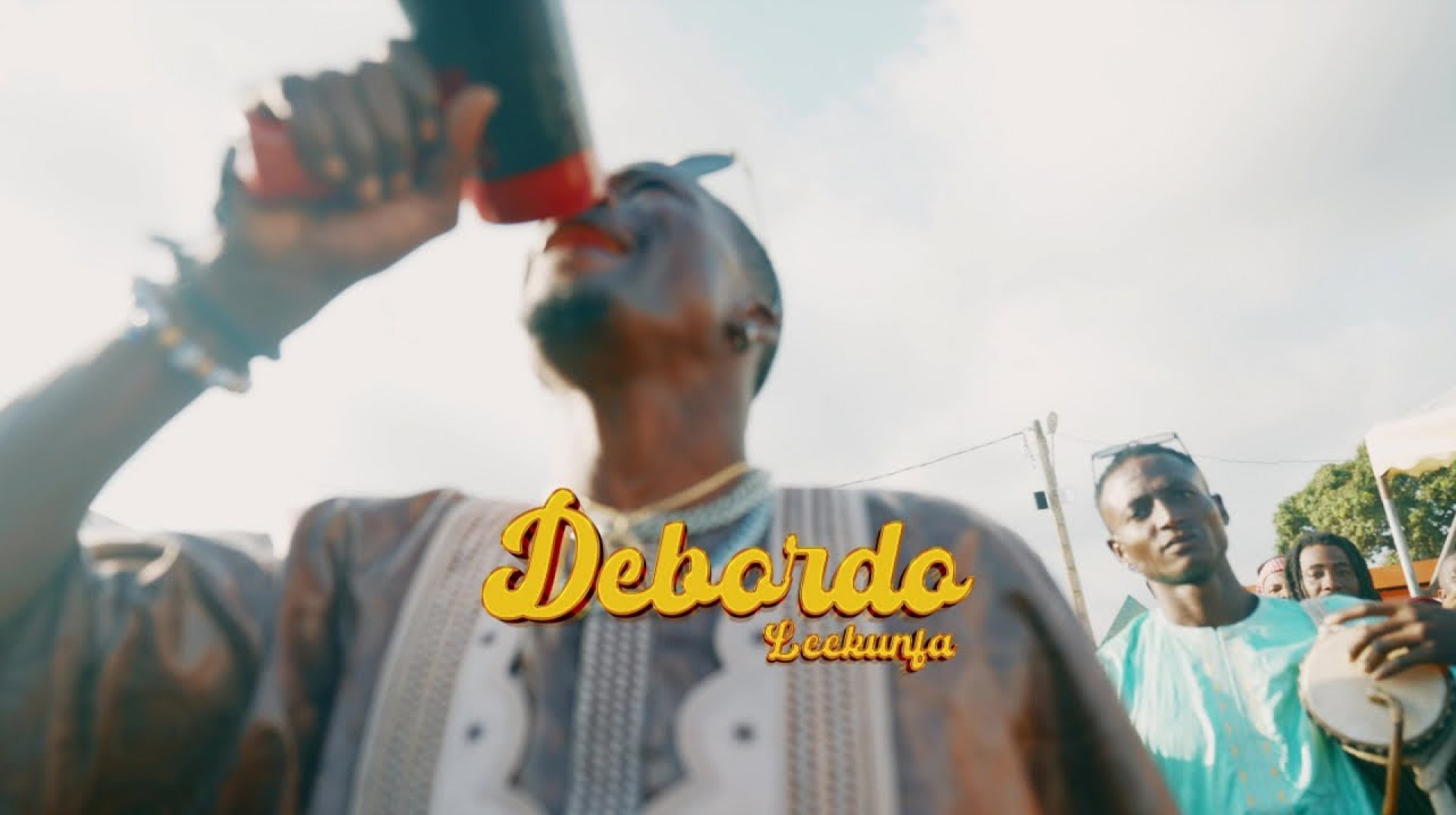 Debordo Leekunfa – Djeneba Djaba – Clip officiel Debordo Leekunfa – Djeneba Djaba – Clip officiel