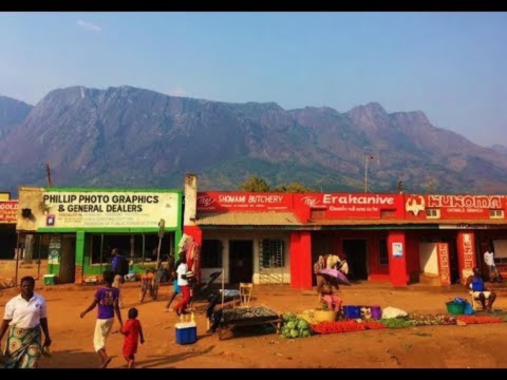 Backpacking MALAWI : “Warm heart of Africa” – Travel video (GoPro) Backpacking MALAWI : “Warm heart of Africa” – Travel video (GoPro)