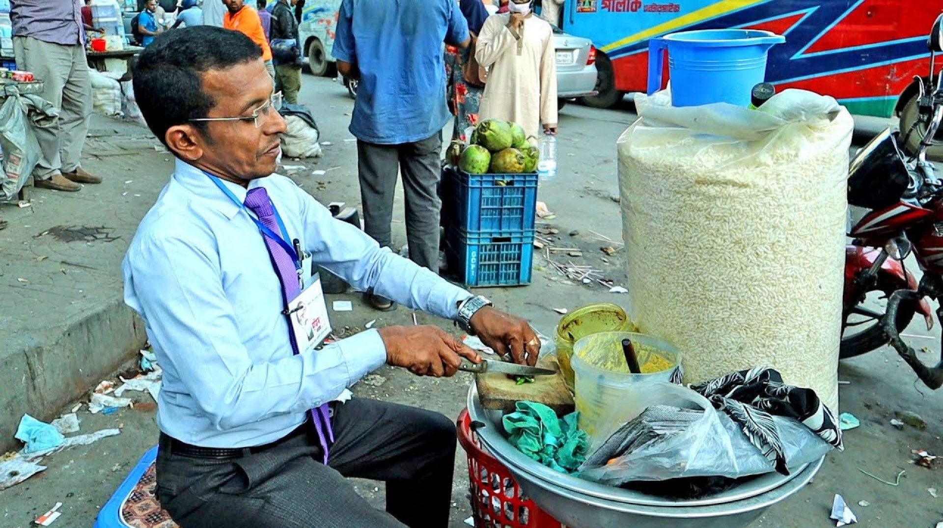 The Smart Jhal Muri Maker | Bangladeshi Street Food The Smart Jhal Muri Maker | Bangladeshi Street Food