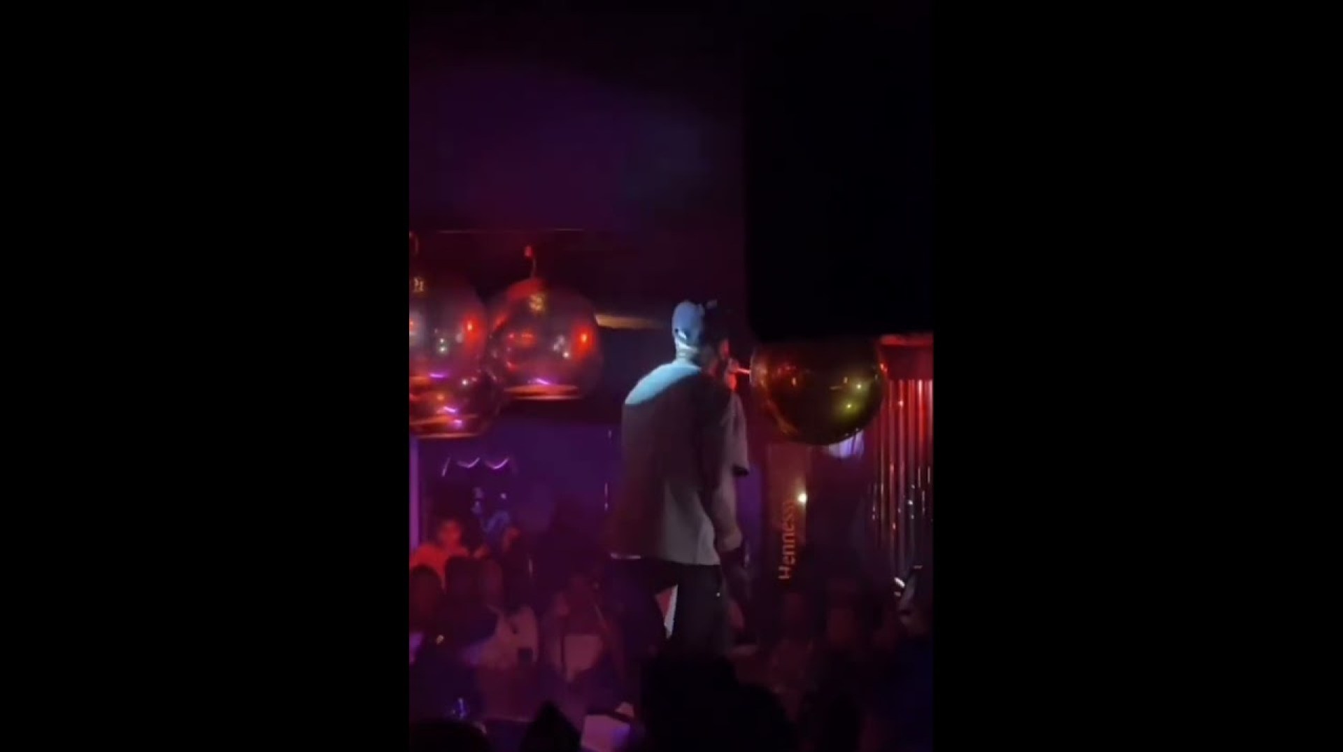 Daliwonga performing “Gangnam Style ” live at Montana club | Amapiano #daliwonga #amapiano #samusic Daliwonga performing “Gangnam Style ” live at Montana club | Amapiano #daliwonga #amapiano #samusic