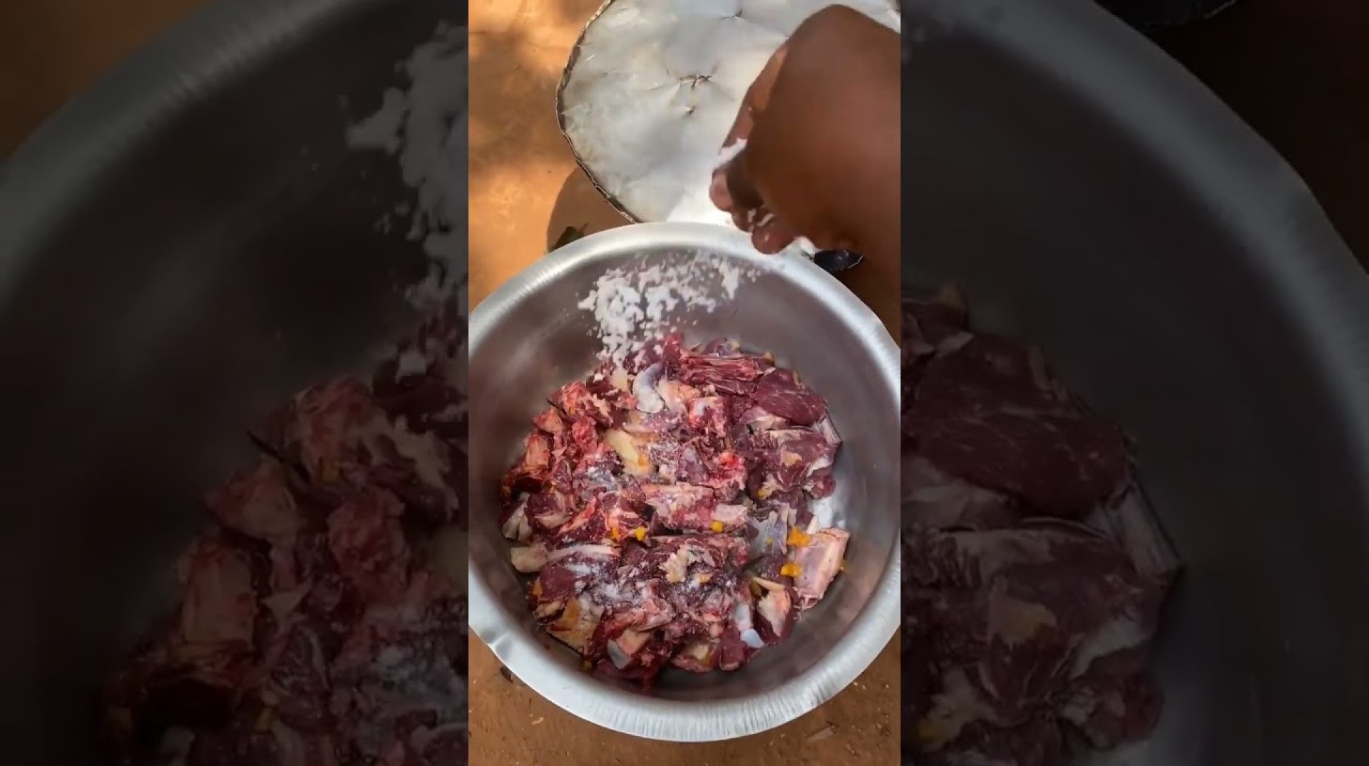Cooking// Most Delicious// African Traditional Banana with Meat #giveityourbestshort Cooking// Most Delicious// African Traditional Banana with Meat #giveityourbestshort