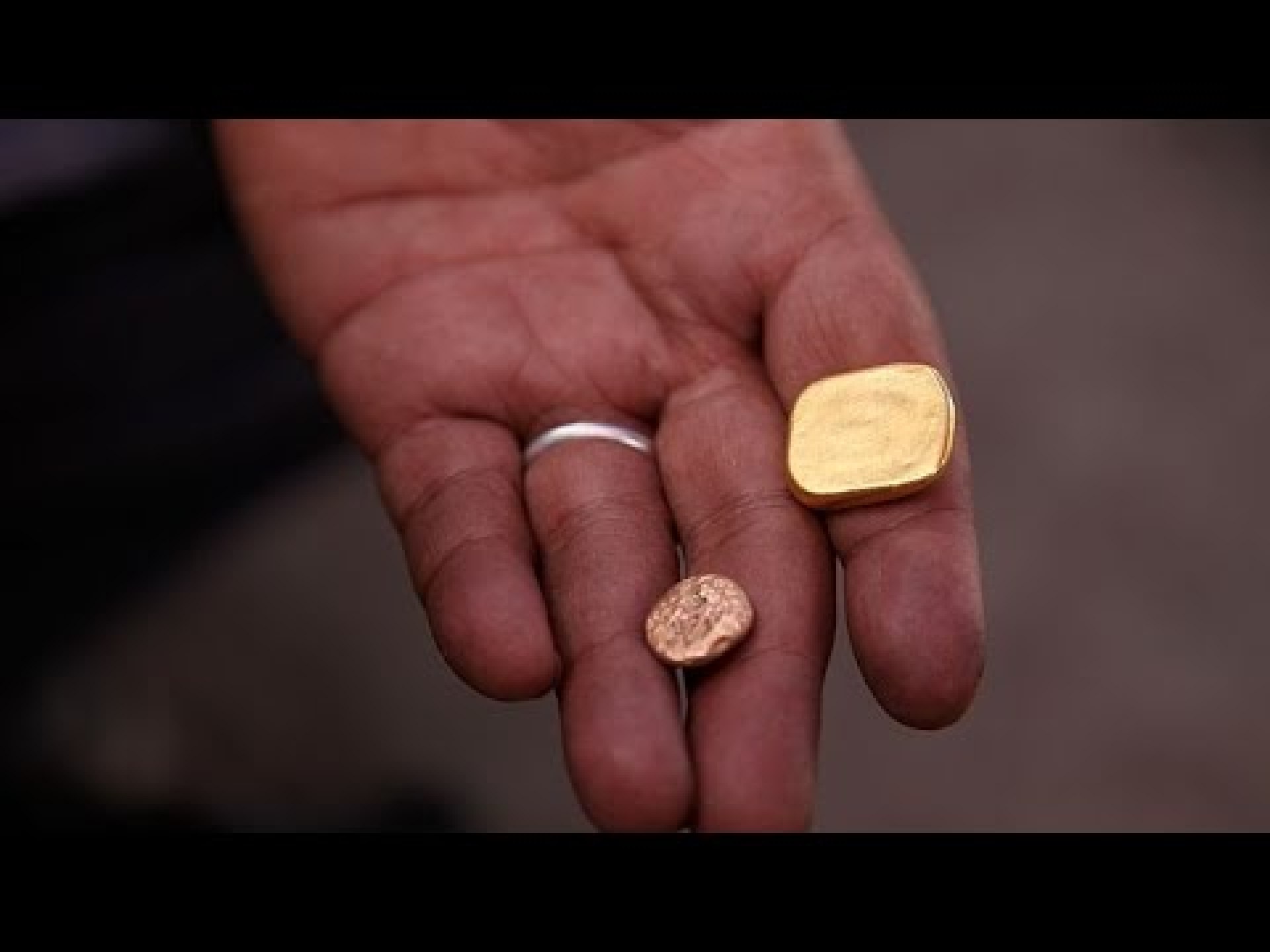 Mali to lift its suspension on the issuance of artisanal mining permits Mali to lift its suspension on the issuance of artisanal mining permits