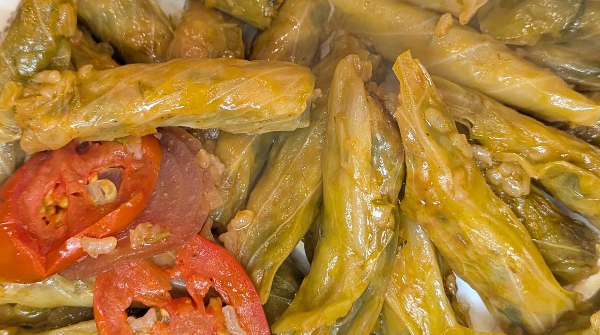 How to make Egyptian stuffed cabbage (Mahshi Koronb) محشي كرنب How to make Egyptian stuffed cabbage (Mahshi Koronb) محشي كرنب