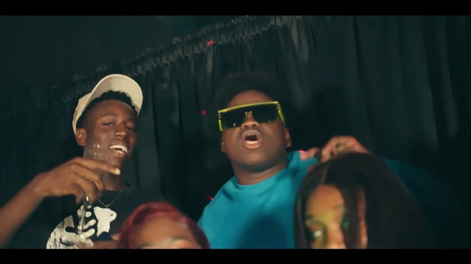 Jr La Melo – Piña Colada (Clip Officiel) ft. Himra Jr La Melo – Piña Colada (Clip Officiel) ft. Himra
