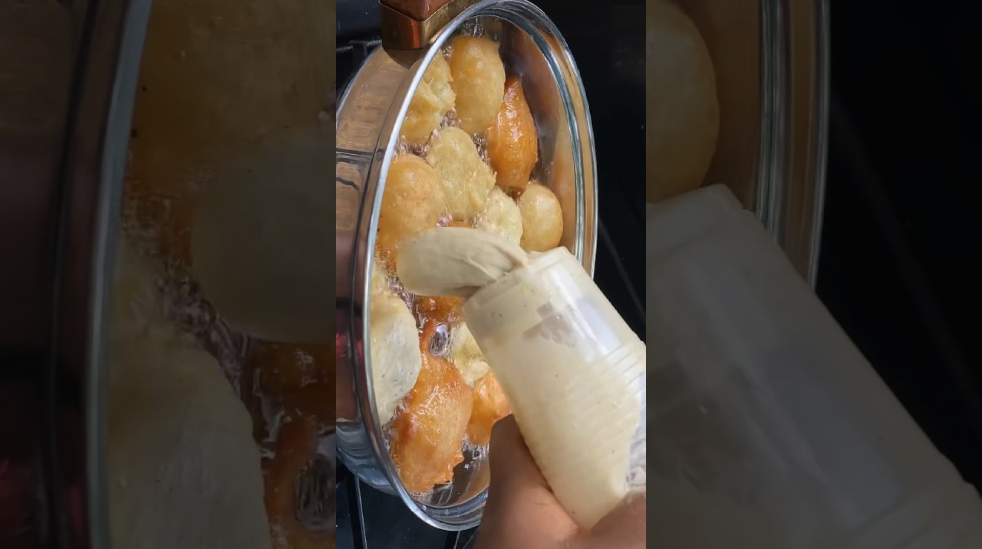 3 ways to scoop, drop and cut puff puff | Ghana bofrot #ghana #ghanafood #puffpuffrecipe #shorts 3 ways to scoop, drop and cut puff puff | Ghana bofrot #ghana #ghanafood #puffpuffrecipe #shorts
