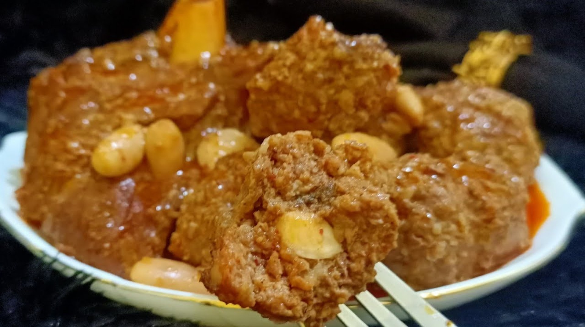 Methowem Algerian traditional dish/meatballs Algerian style Methowem Algerian traditional dish/meatballs Algerian style