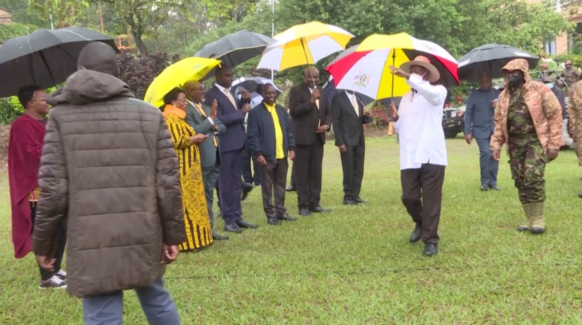 Agataliikonfuufu Olukungaana lwa Banyakigezi Pulezidenti Museveni awabudde Abantu mwettanire ebibaku Agataliikonfuufu Olukungaana lwa Banyakigezi Pulezidenti Museveni awabudde Abantu mwettanire ebibaku