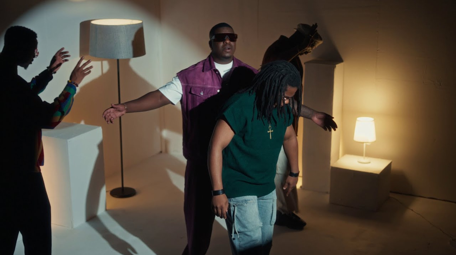 Murumba Pitch, Kabza De Small, Mthunzi – Impi feat. Phila Dlozi (Official Music Video) Murumba Pitch, Kabza De Small, Mthunzi – Impi feat. Phila Dlozi (Official Music Video)