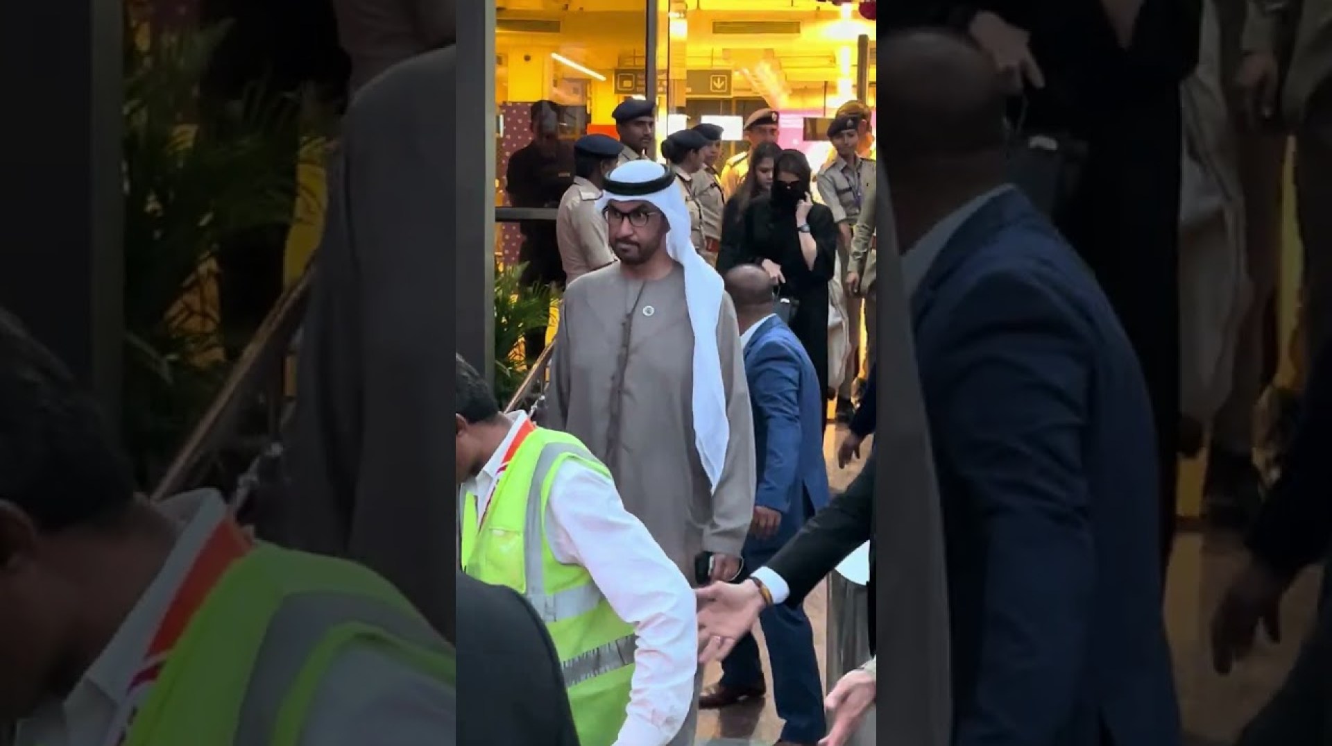 Dubai's Sheikh at Jamnagar Airport For Anant Ambani Pre Wedding Dubai's Sheikh at Jamnagar Airport For Anant Ambani Pre Wedding
