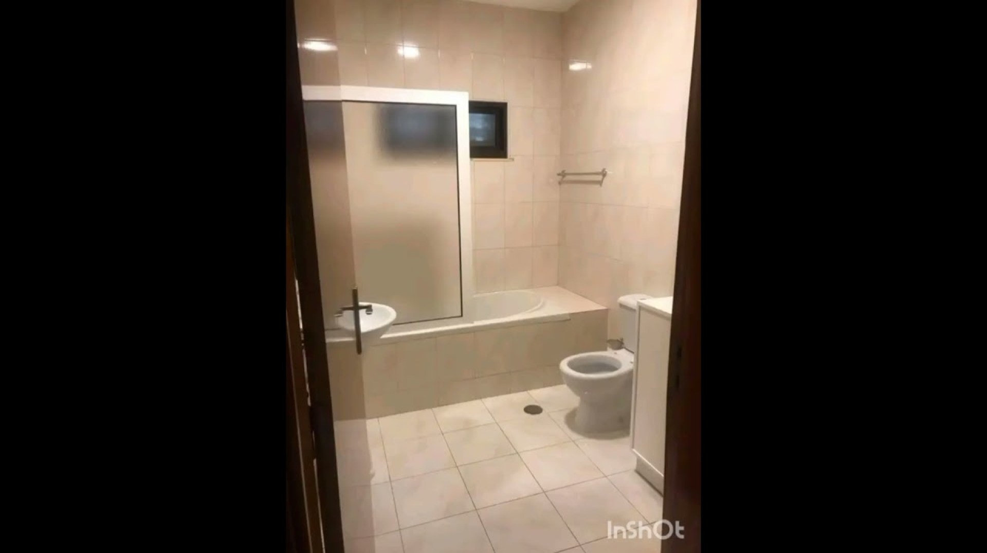 #VENDE-SE ESTA #VIVENDA T4 NA #MAPUNDA #LUBANGO #ANGOLA 150.000.000,00/ 936227355 #VENDE-SE ESTA #VIVENDA T4 NA #MAPUNDA #LUBANGO #ANGOLA 150.000.000,00/ 936227355