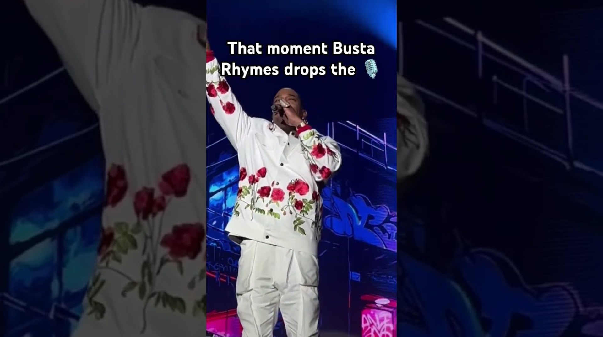 Busta Rhymes drops the mic while performing in South Africa. #rap #africa #bustarhymes Busta Rhymes drops the mic while performing in South Africa. #rap #africa #bustarhymes