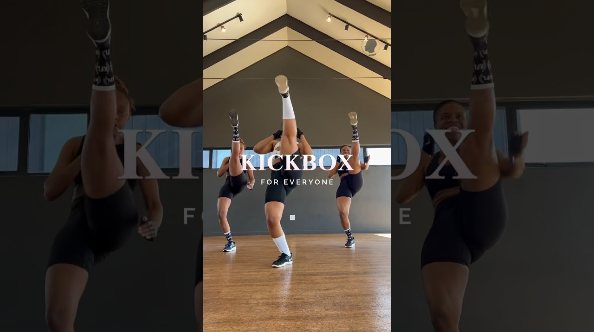 KICK BOX CLASS for everyone // TRAINER @Merika_SA KICK BOX CLASS for everyone // TRAINER @Merika_SA