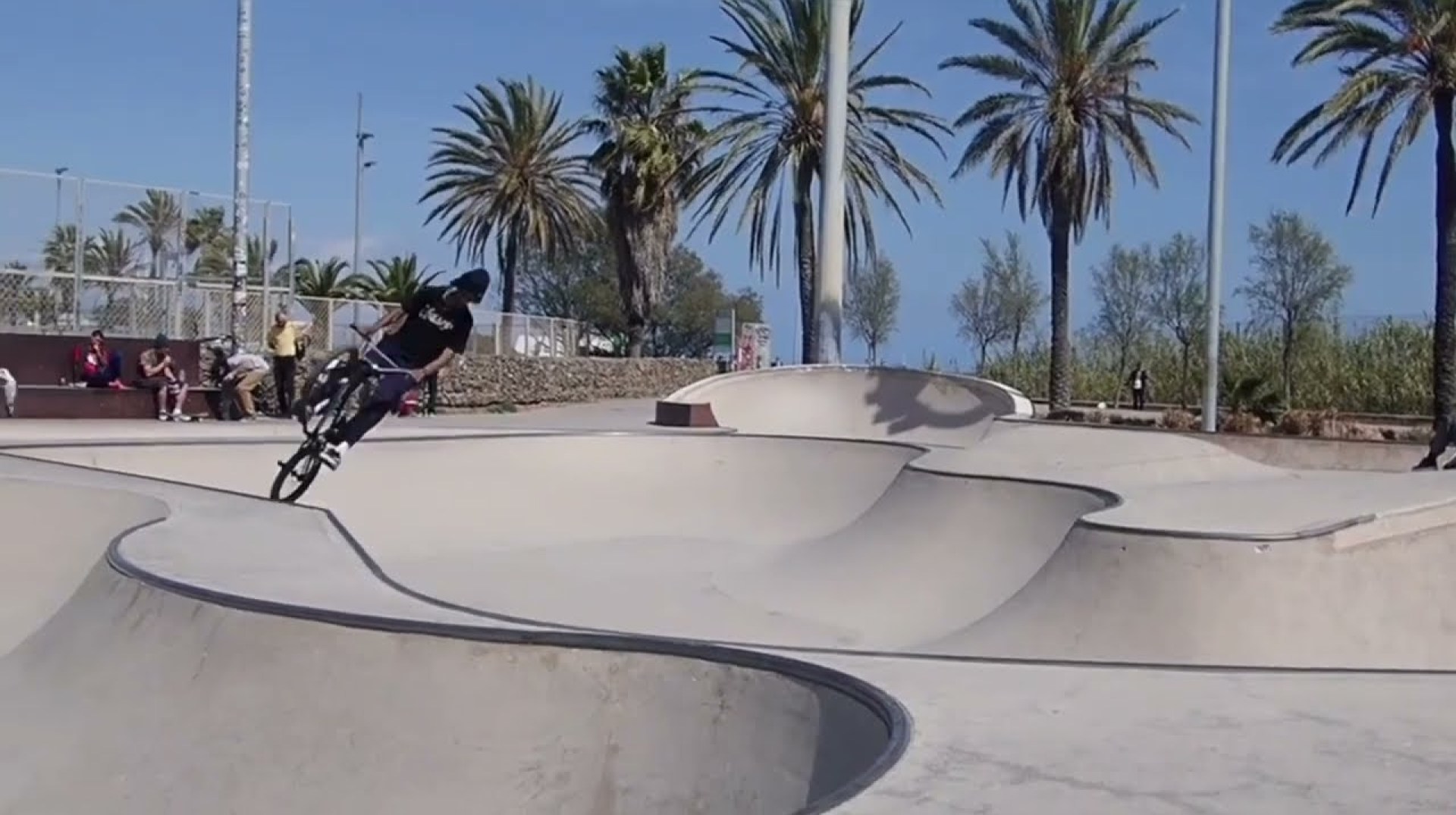 @Bicycle Performs _You Must See @Bicycle Performs _You Must See