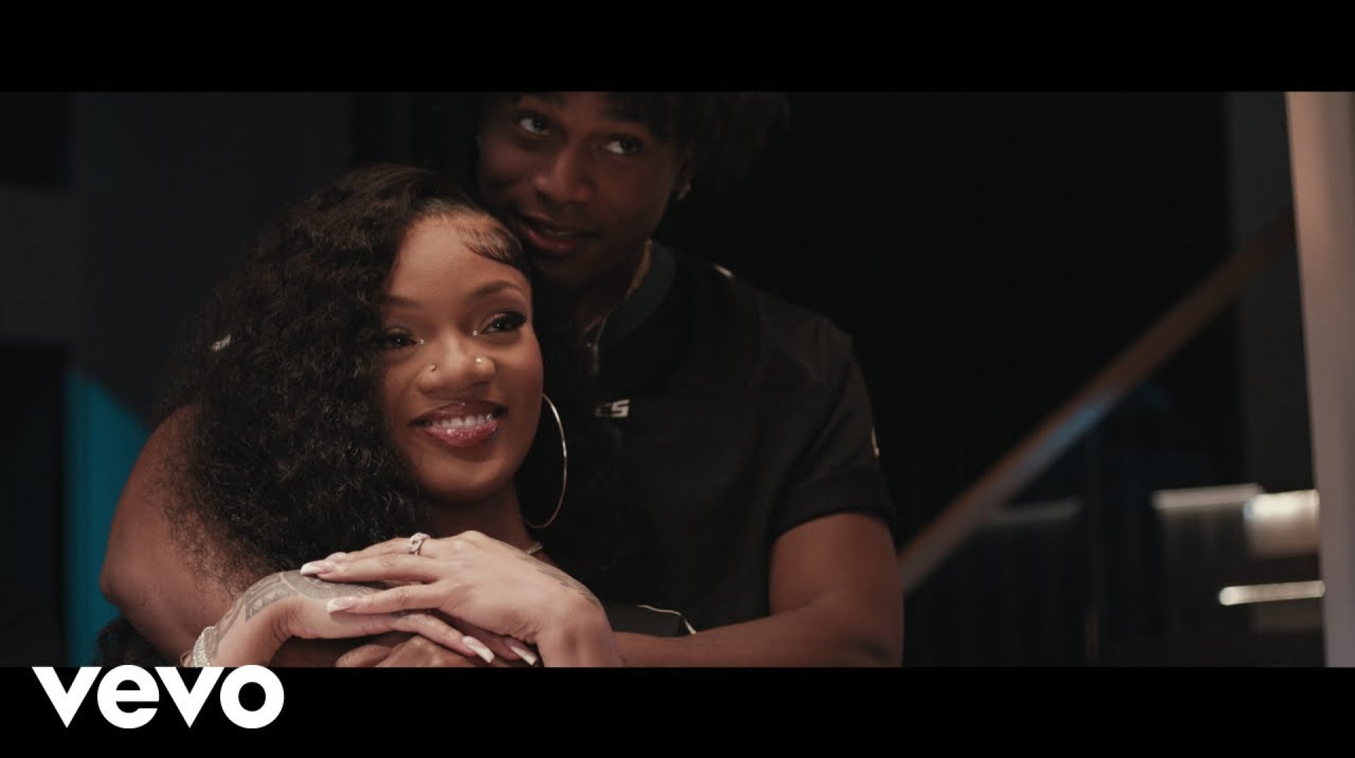 GloRilla – I LUV HER (feat. T-Pain) (Official Music Video) GloRilla – I LUV HER (feat. T-Pain) (Official Music Video)