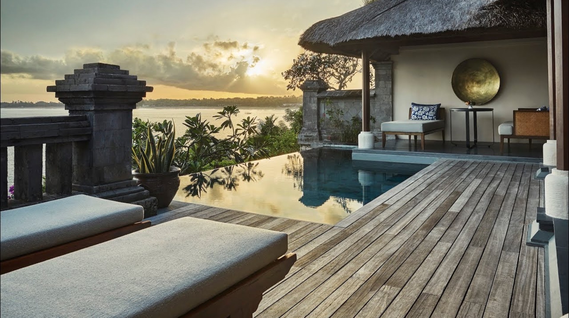 Four Seasons Resort Bali at Jimbaran Bay (Bali, Indonesia): full tour Four Seasons Resort Bali at Jimbaran Bay (Bali, Indonesia): full tour