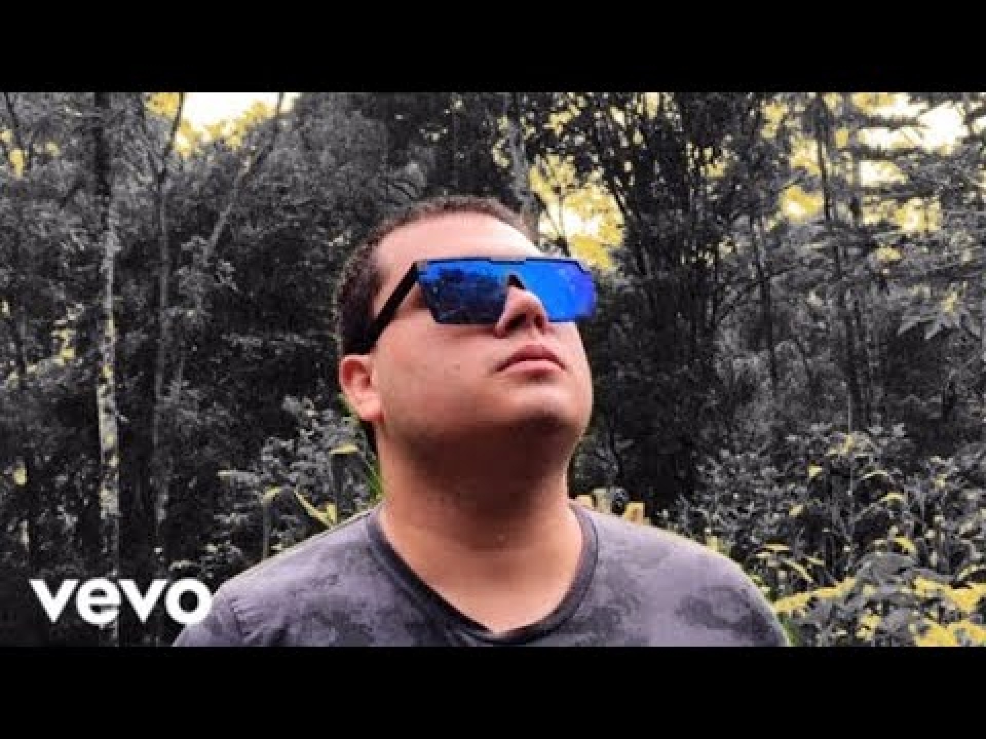 Luan Sloan – No Más (LYRIC VIDEO) Luan Sloan – No Más (LYRIC VIDEO)