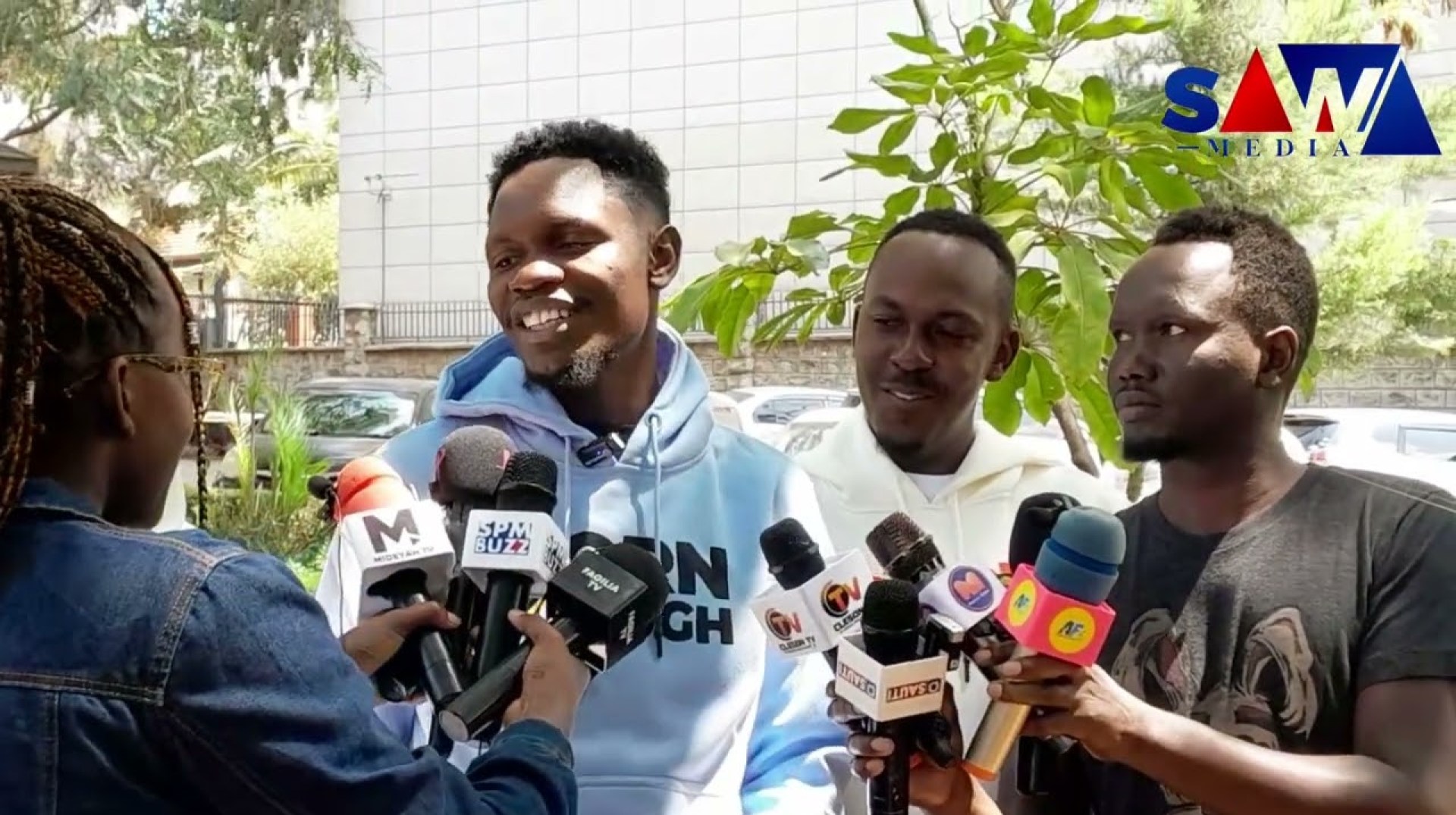 2MBILI TALKS ABOUT HIS BORN 2 LAUGH COMEDY SHOW| DEM WA FACEBOOK IS THE BIGGEST CELEBRITY IN KENYA 2MBILI TALKS ABOUT HIS BORN 2 LAUGH COMEDY SHOW| DEM WA FACEBOOK IS THE BIGGEST CELEBRITY IN KENYA