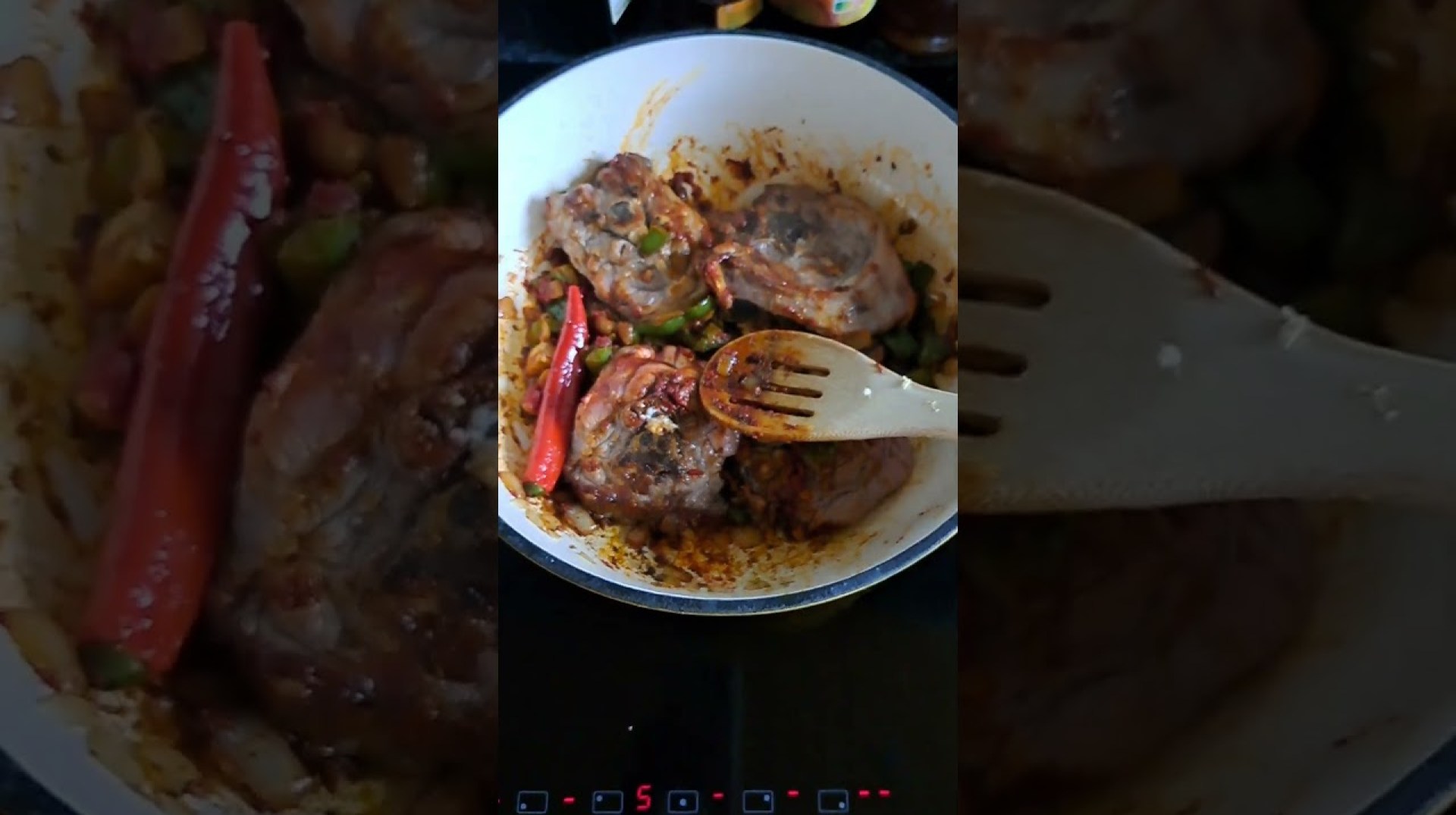 Lamb Potjiekos | Lamb Stew | Lammragout | Namibian Food | Southern African Food Lamb Potjiekos | Lamb Stew | Lammragout | Namibian Food | Southern African Food