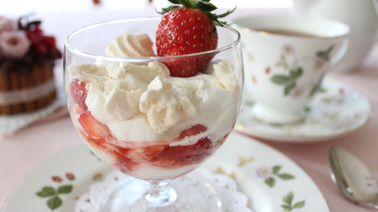 イートンメスアイスクリームの簡単レシピ イートンメスアイスクリームの簡単レシピ