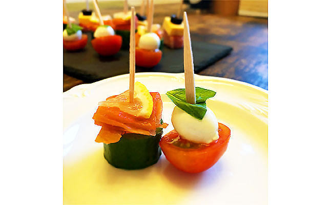 カプレーゼのクリスマスリース レシピ カプレーゼのクリスマスリース レシピ