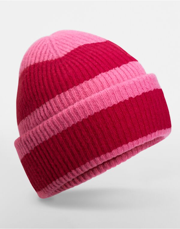 B391R Beechfield Colour Block Beanie True Pink/Classic Red B391R Beechfield Colour Block Beanie True Pink/Classic Red