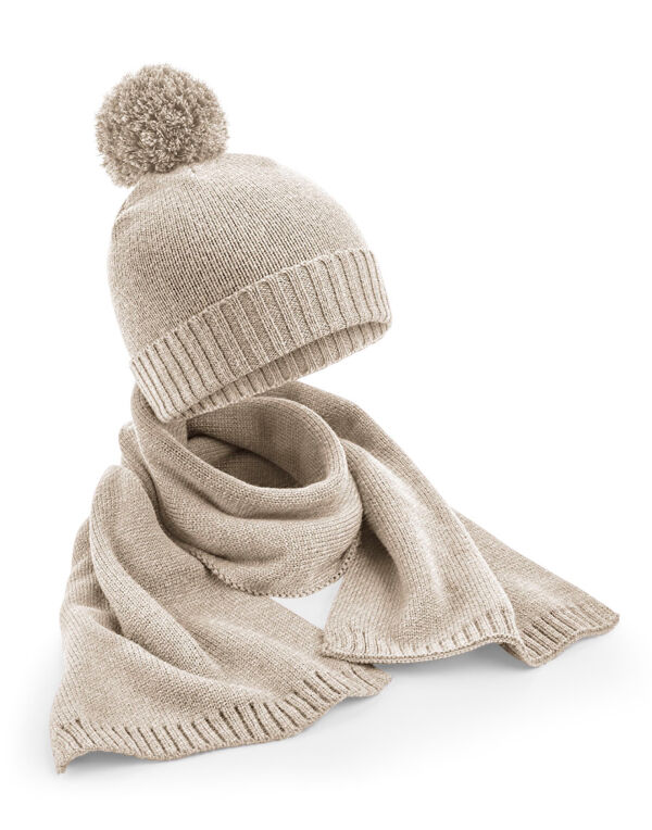 B401 Beechfield Knitted Scarf & Beanie Gift Set Oatmeal Fleck B401 Beechfield Knitted Scarf & Beanie Gift Set Oatmeal Fleck