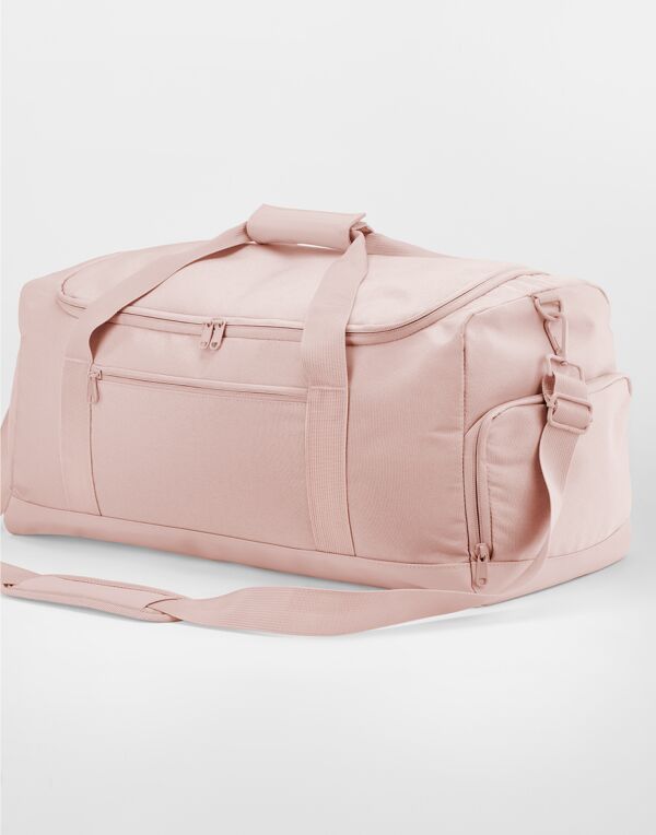 BG561 Fresh Pink Medium Training Holdall