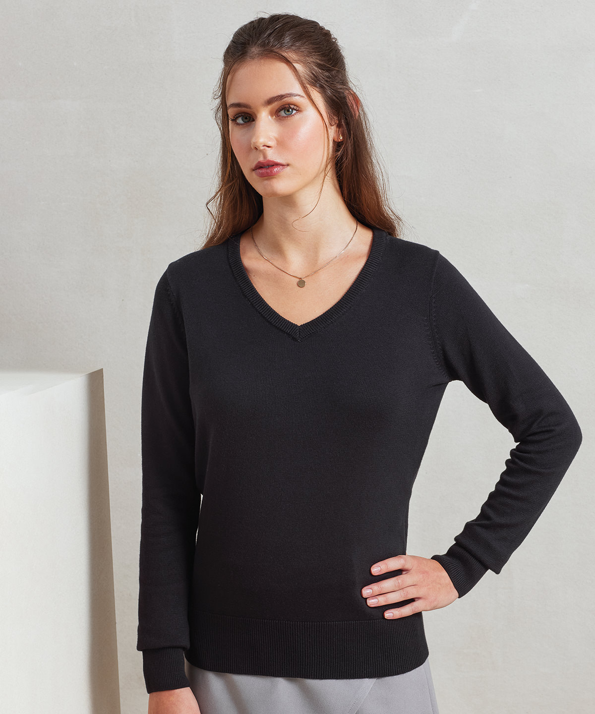 PR696 Women’s v-neck knitted sweater Grey