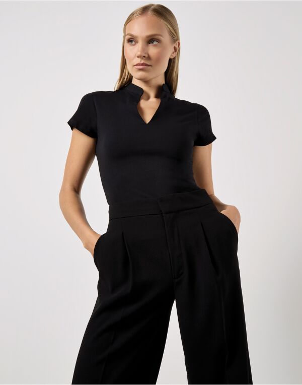 KK770 Regular Fit Short Sleeve Mandarin Colar Top Black
