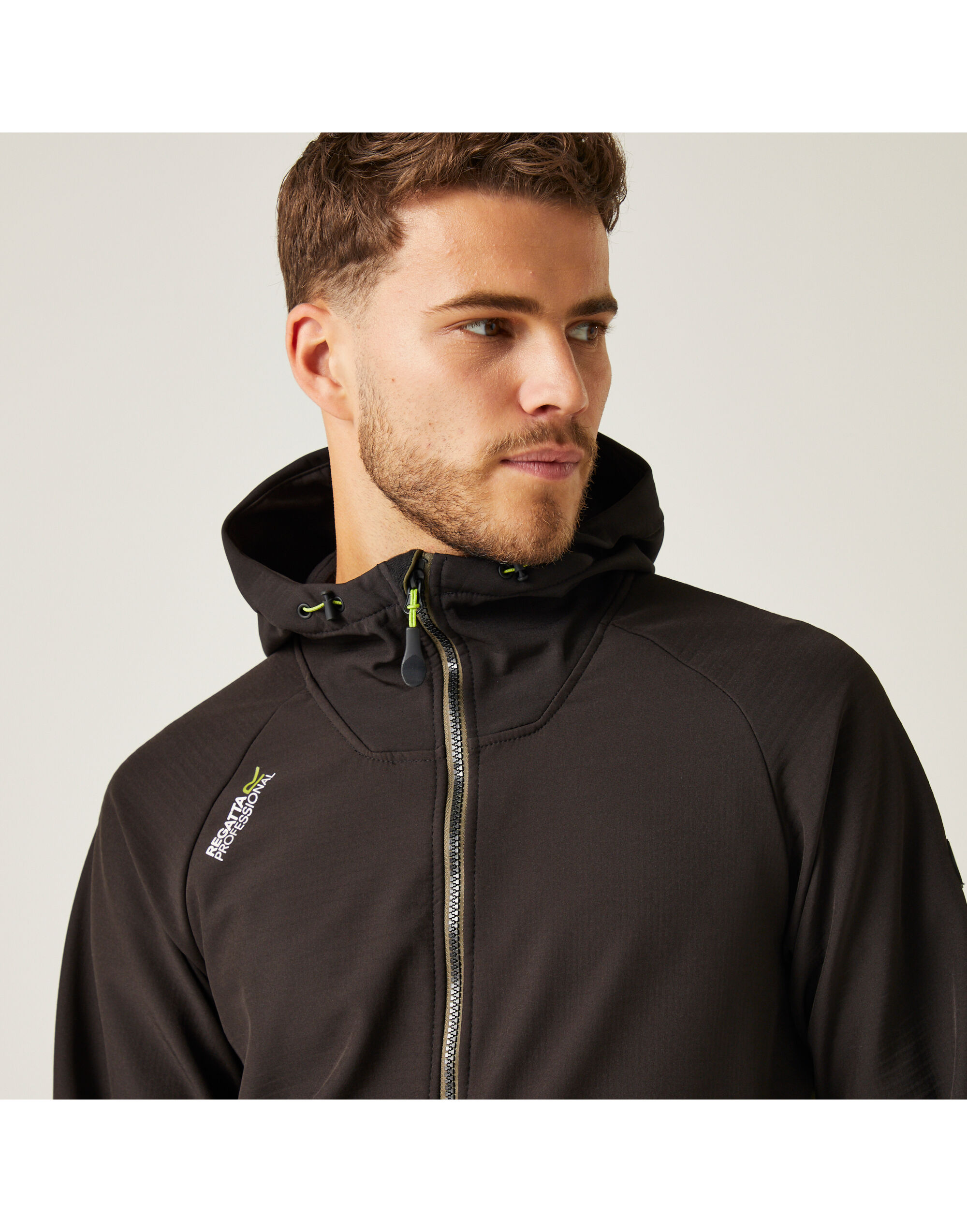 TRA707 Tactical Surrender Softshell Dark Khaki/Black