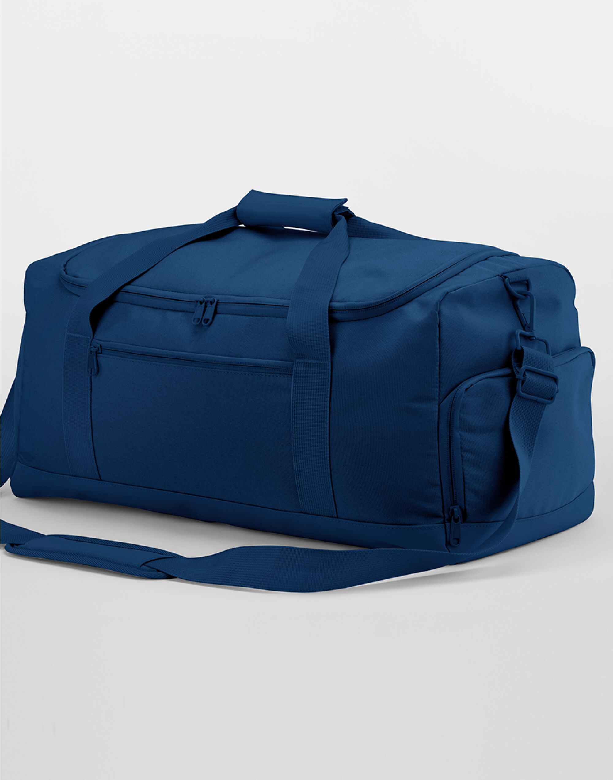 BG561 Medium Training Holdall Dark Royal BG561 Medium Training Holdall Dark Royal