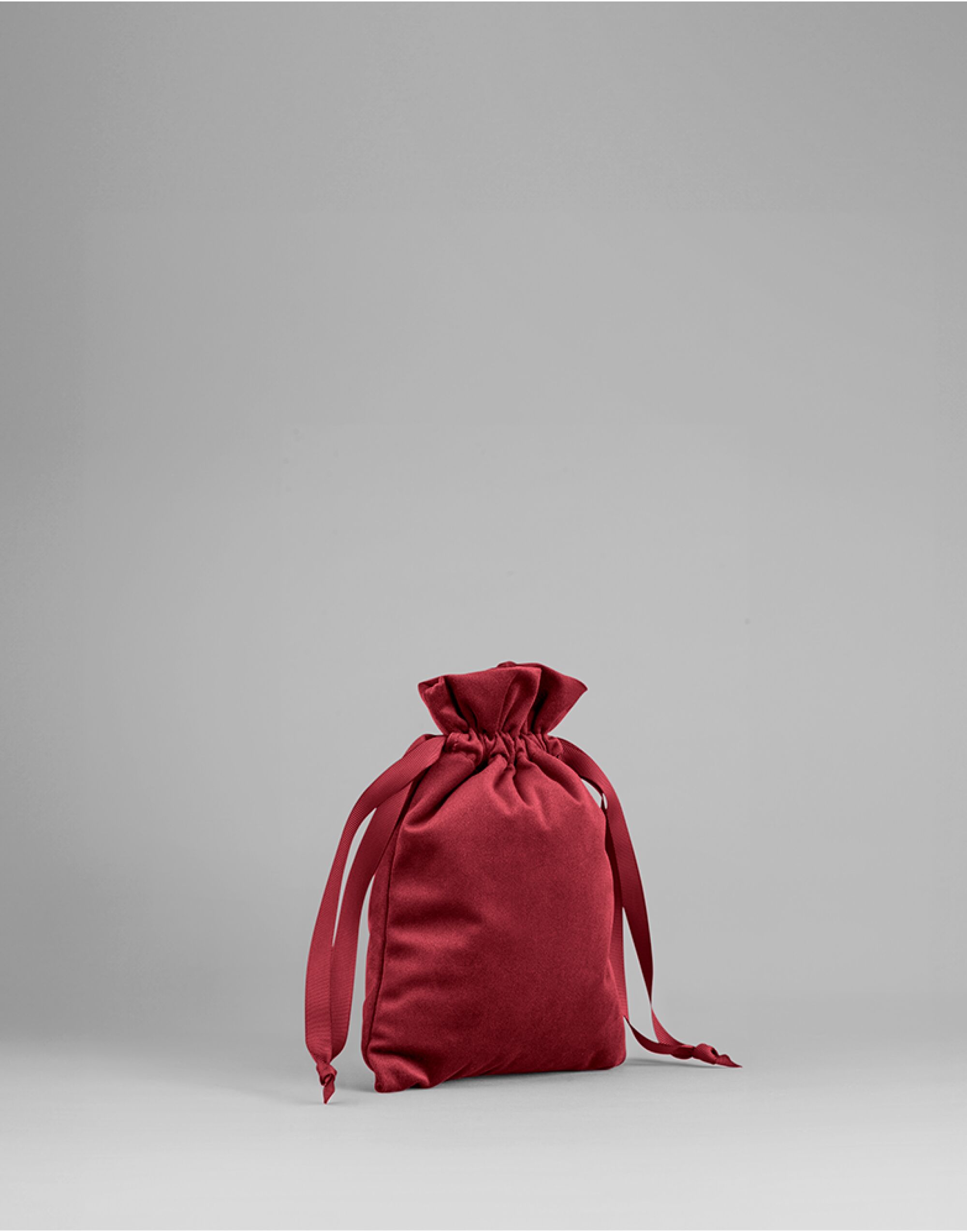BG718 Velvet Gift Bag Ruby Red