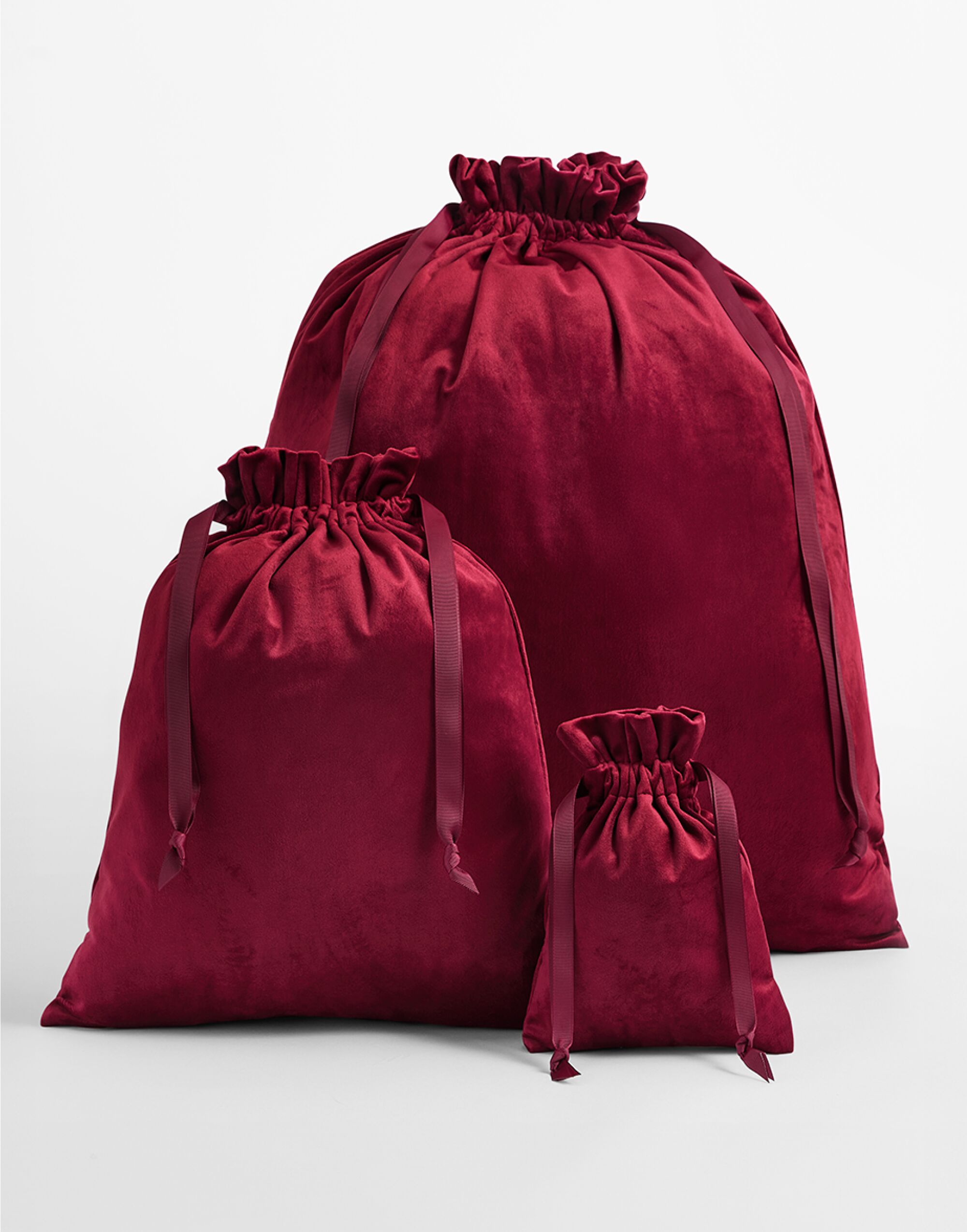 BG718 Velvet Gift Bag Ruby Red