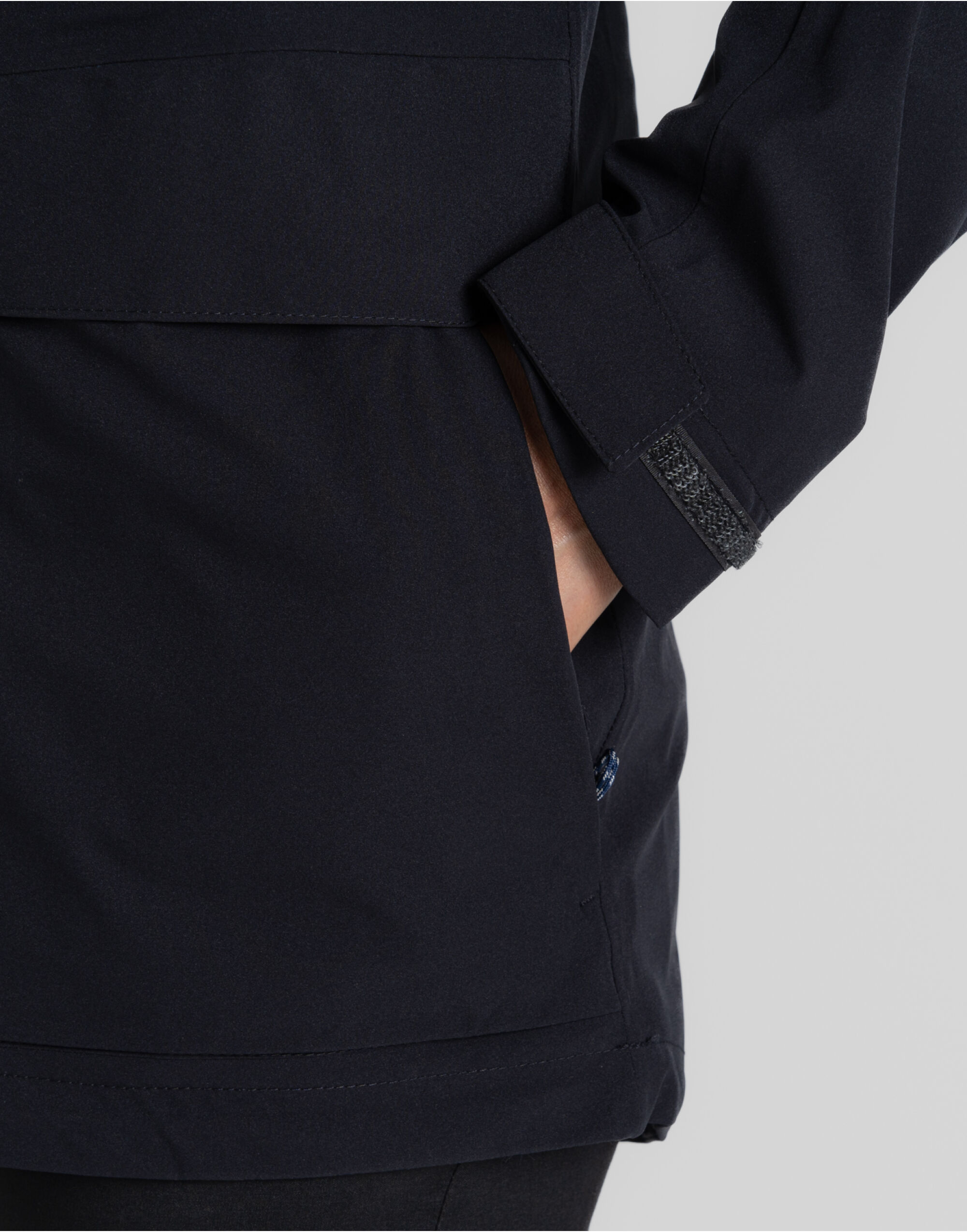 CEW001 Dark Navy Kiwi Pro Stretch Long Jacket