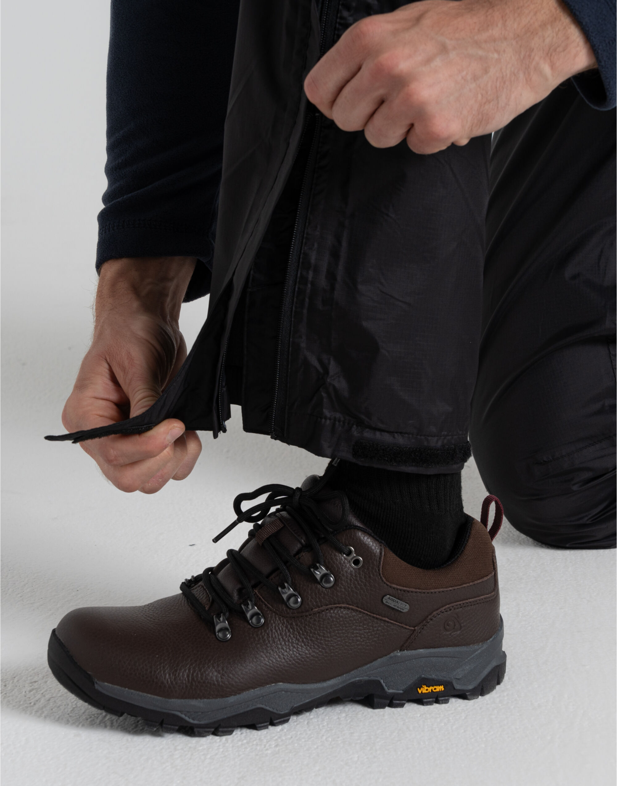 CEW010L Black Expert Packable Overtrouser (Long)